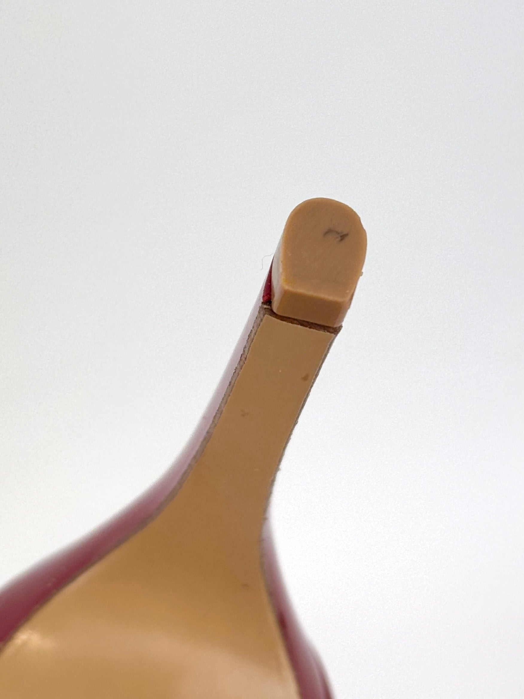 Vara Bow Pimpa in Rosso Patent Calfskin Size 8 - Glampot