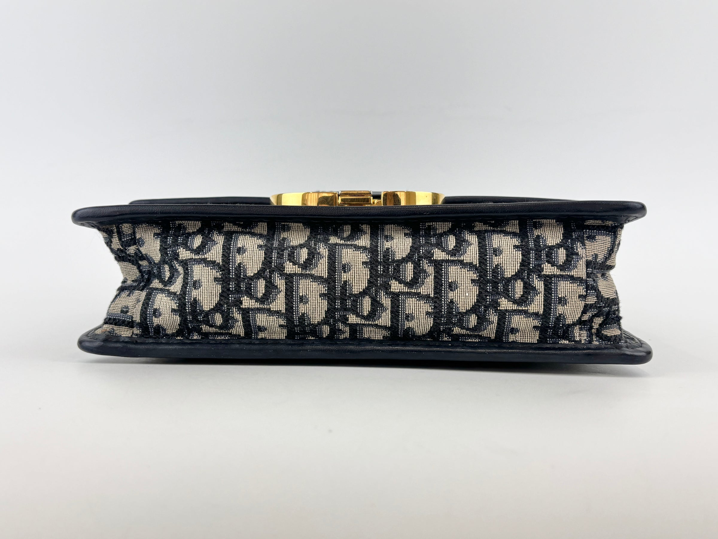 Montaigne 30 in Blue Oblique Jacquard