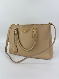BN2274 Saffiano Lux Tote Sabbia