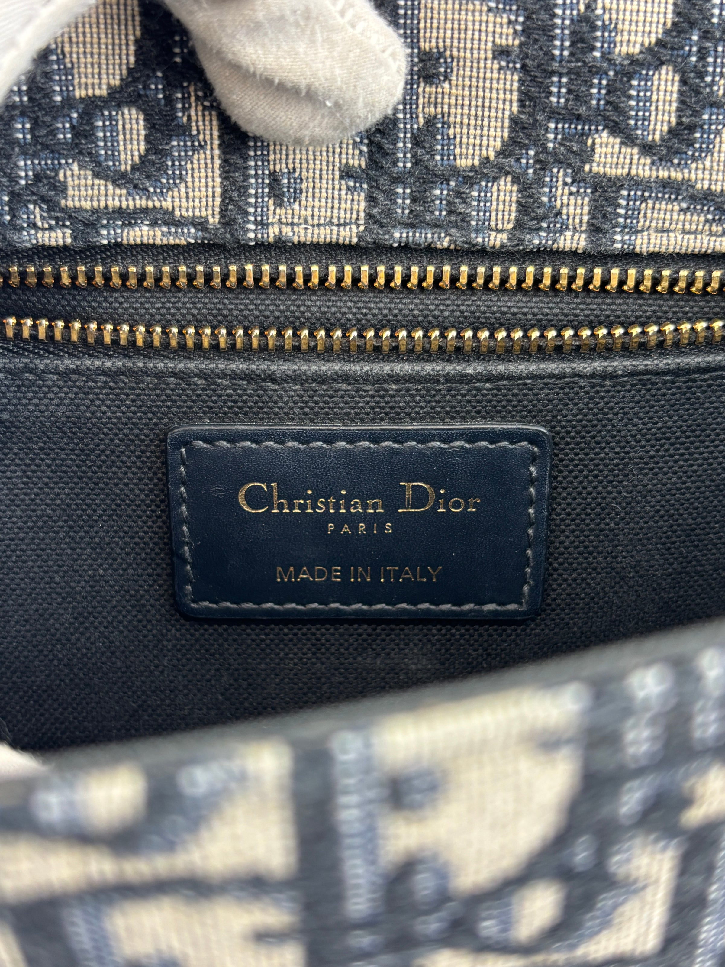 Montaigne 30 in Blue Oblique Jacquard