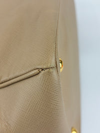 BN2274 Saffiano Lux Tote Sabbia