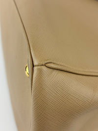 BN2274 Saffiano Lux Tote Sabbia