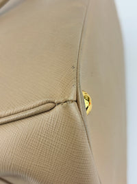 BN2274 Saffiano Lux Tote Sabbia