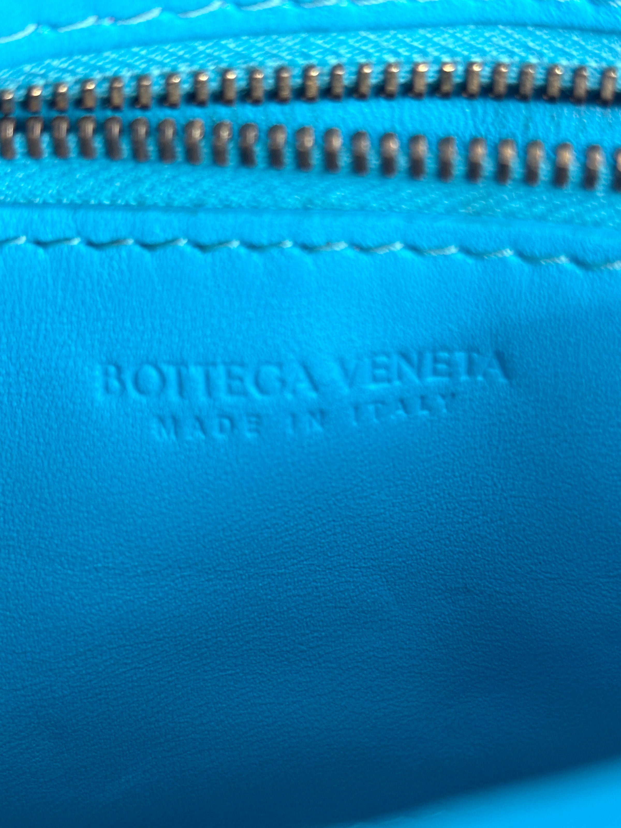 Padded Cassette Bag in Pool Blue GHW