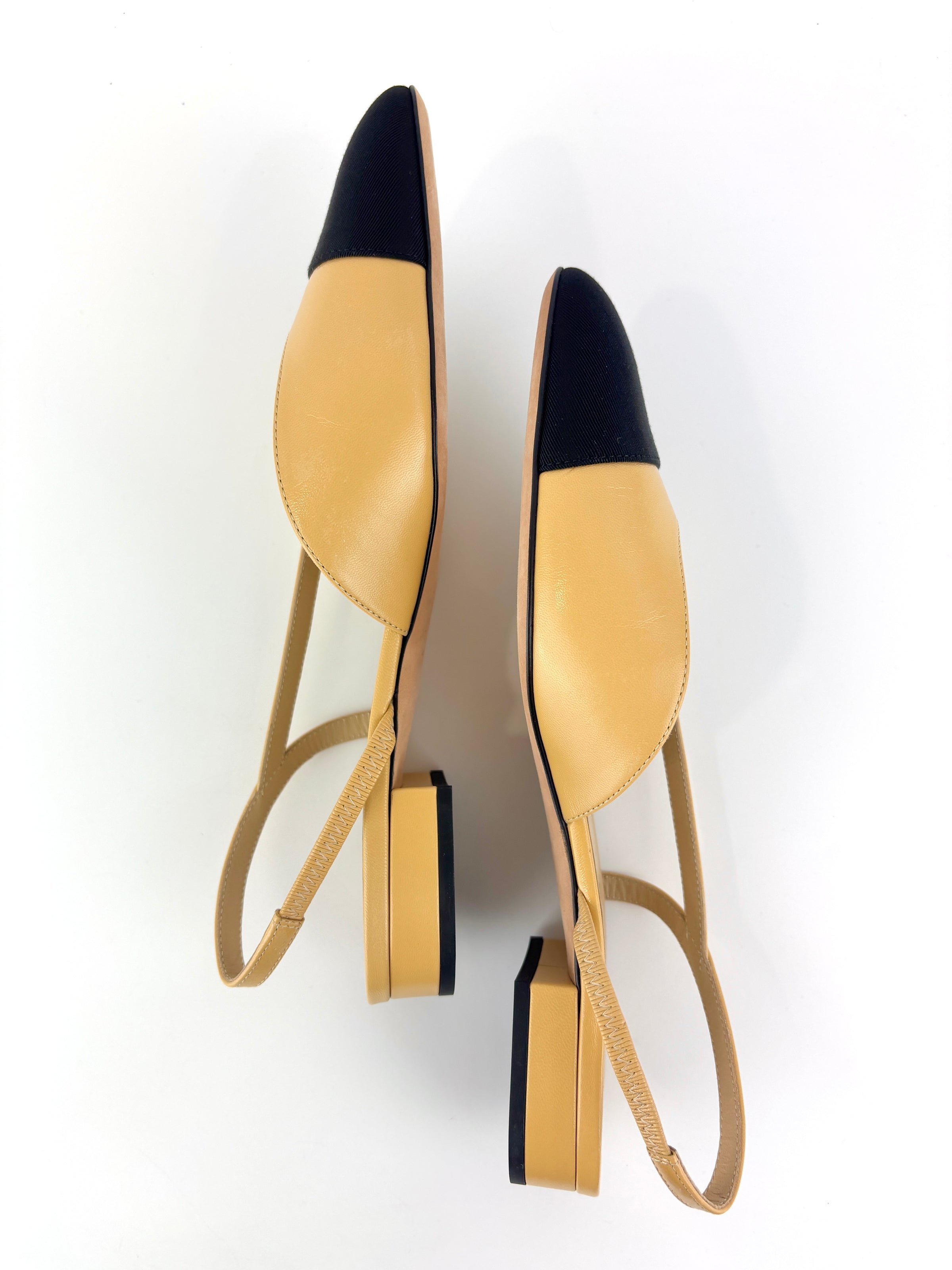 Goatskin & Grosgrain Slingbacks in Beige/Black Size 38C