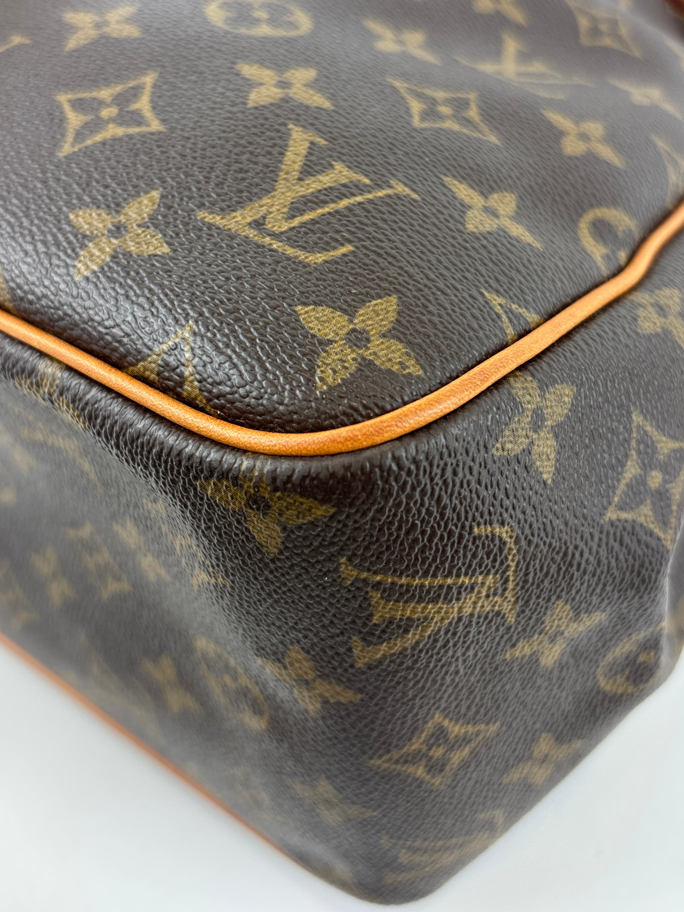 Louis Vuitton Batignolles Vertical Monogram Canvas Bag