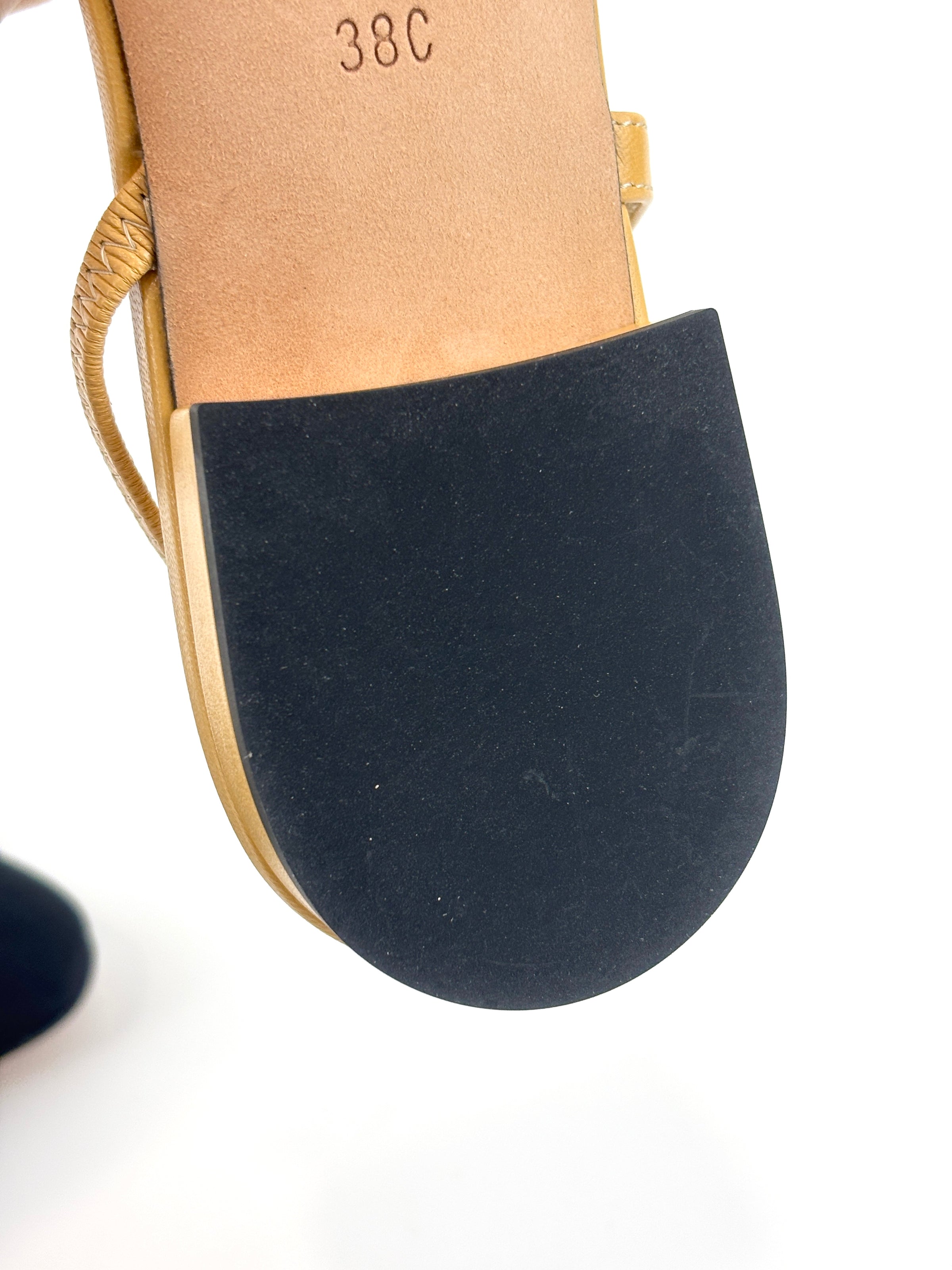 Goatskin & Grosgrain Slingbacks in Beige/Black Size 38C