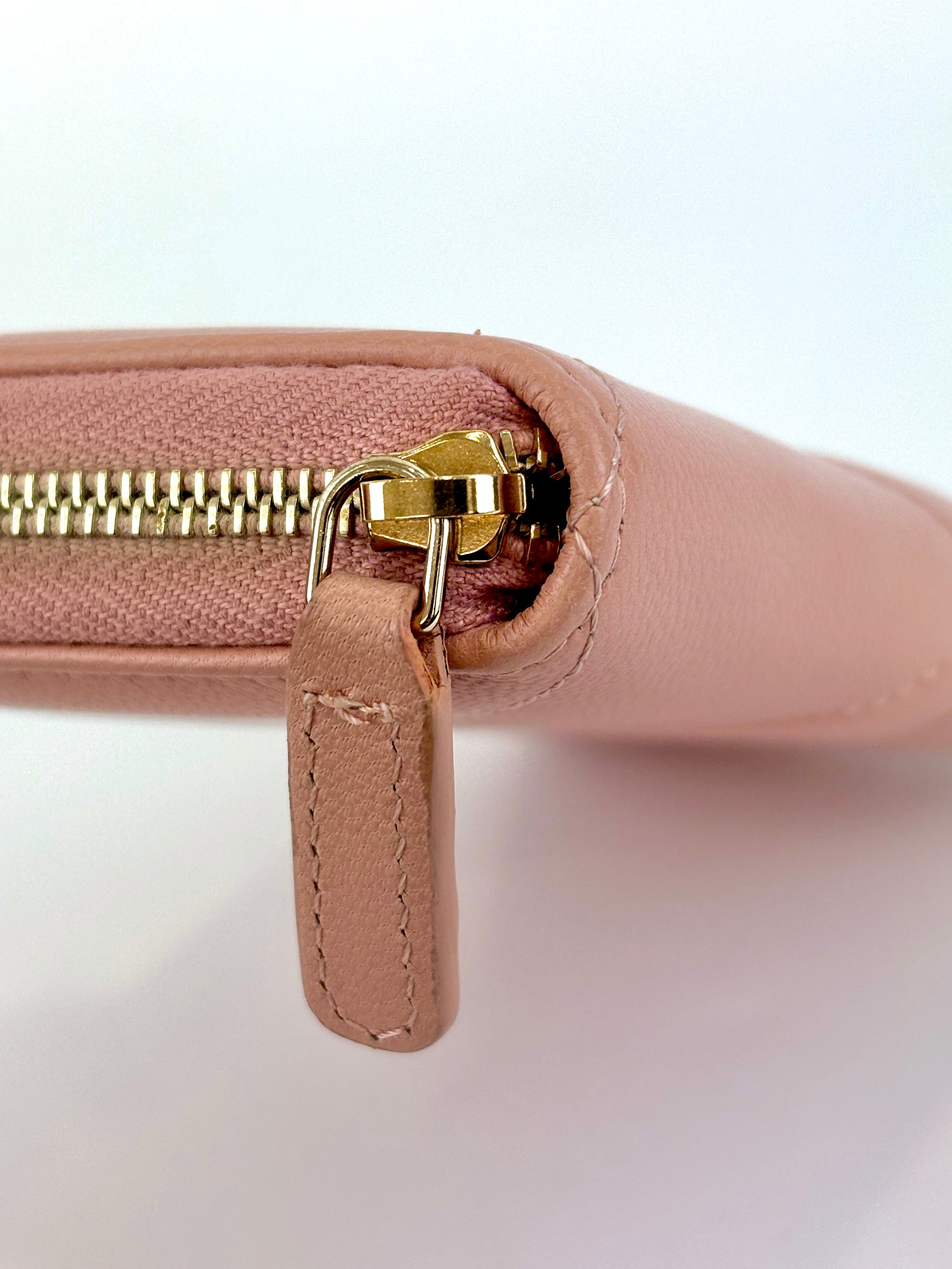 19 Zip Around Long Wallet Quilted Lambskin in Light Pink GHW