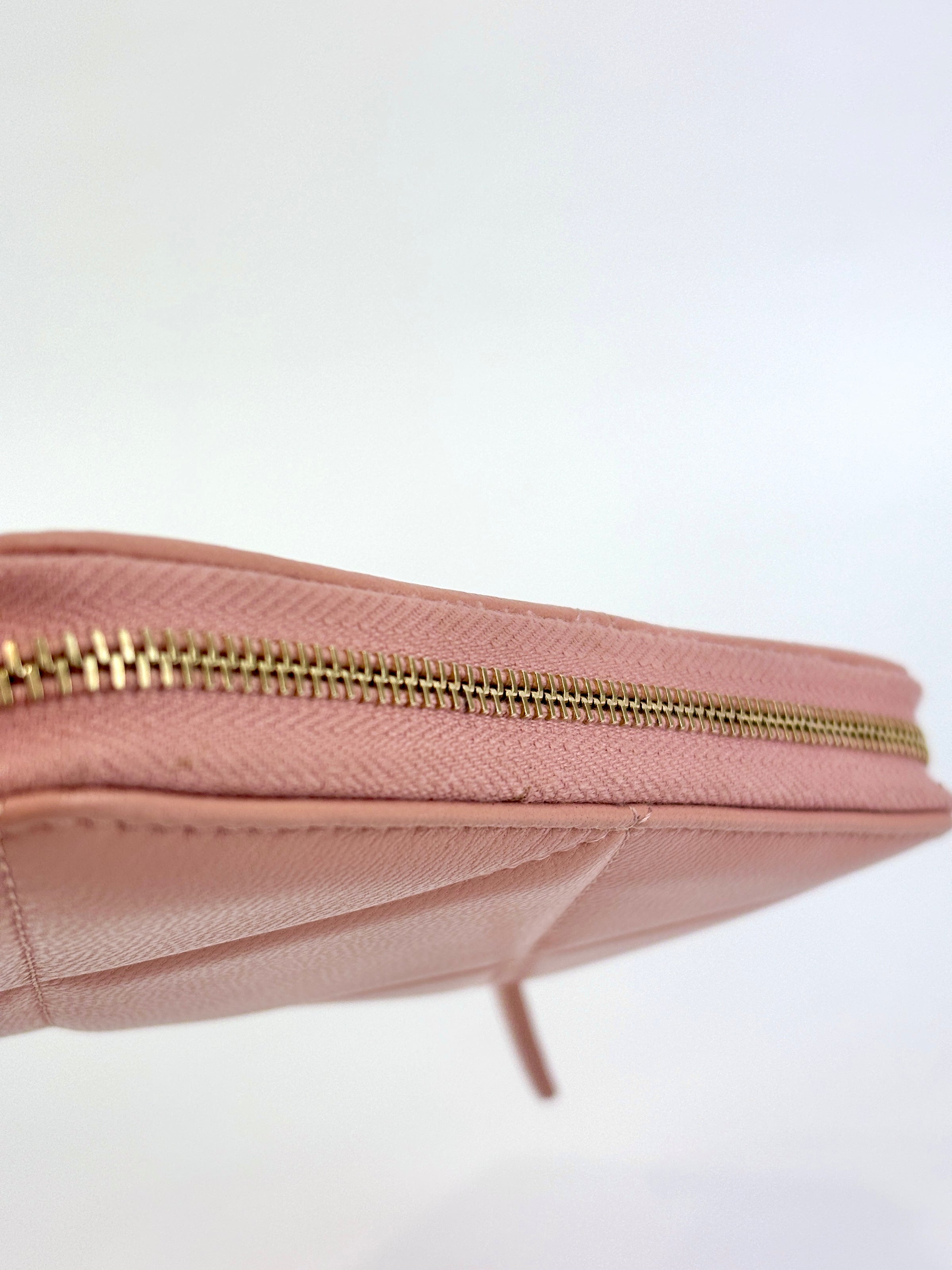 19 Zip Around Long Wallet Quilted Lambskin in Light Pink GHW