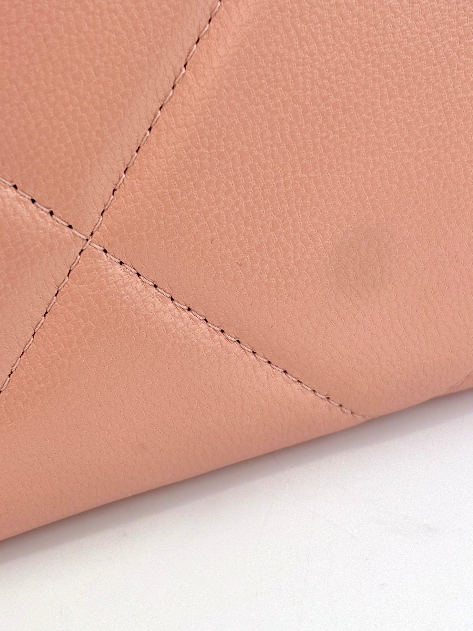 19 Zip Around Long Wallet Quilted Lambskin in Light Pink GHW