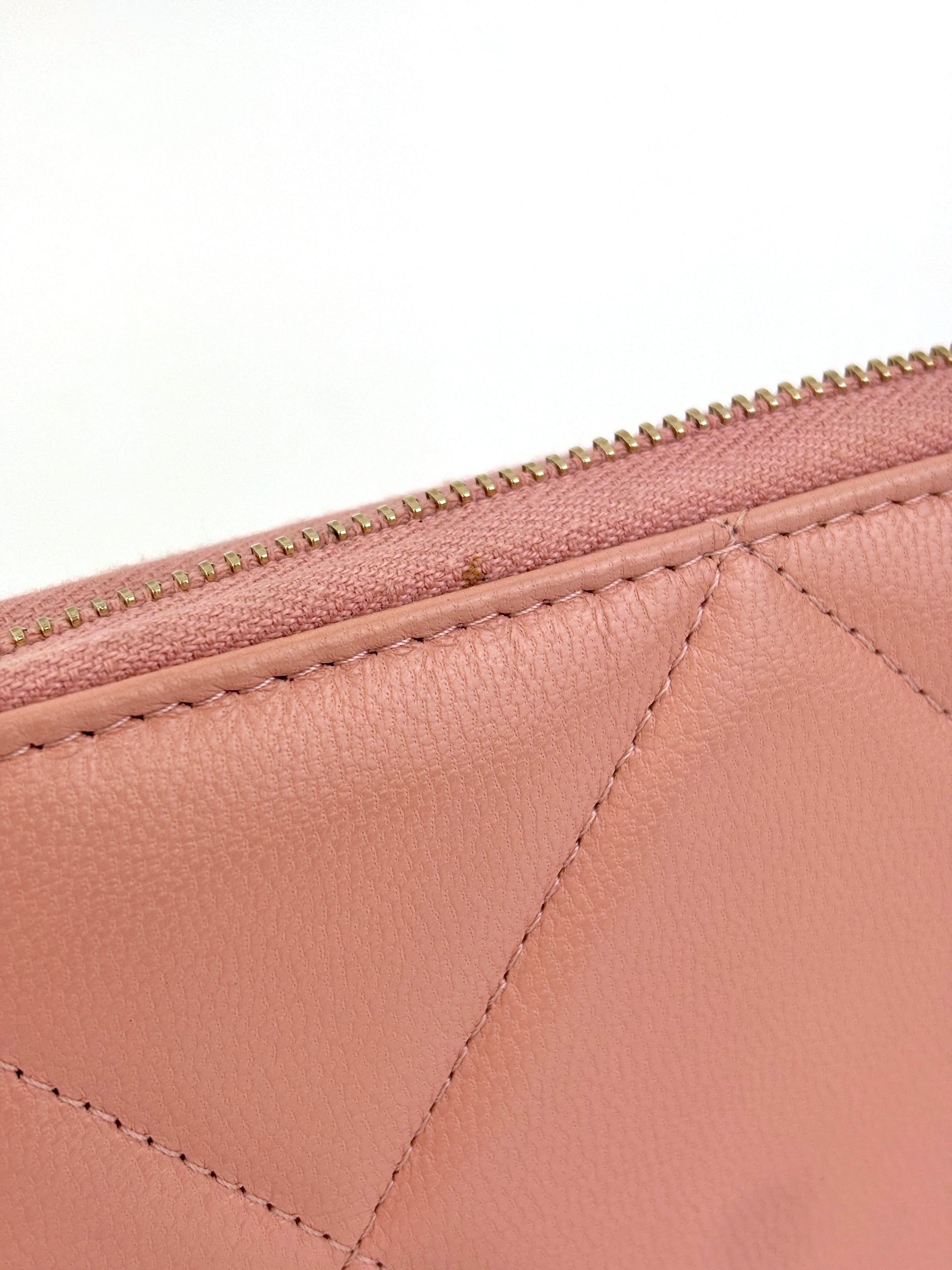 19 Zip Around Long Wallet Quilted Lambskin in Light Pink GHW