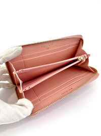 19 Zip Around Long Wallet Quilted Lambskin in Light Pink GHW
