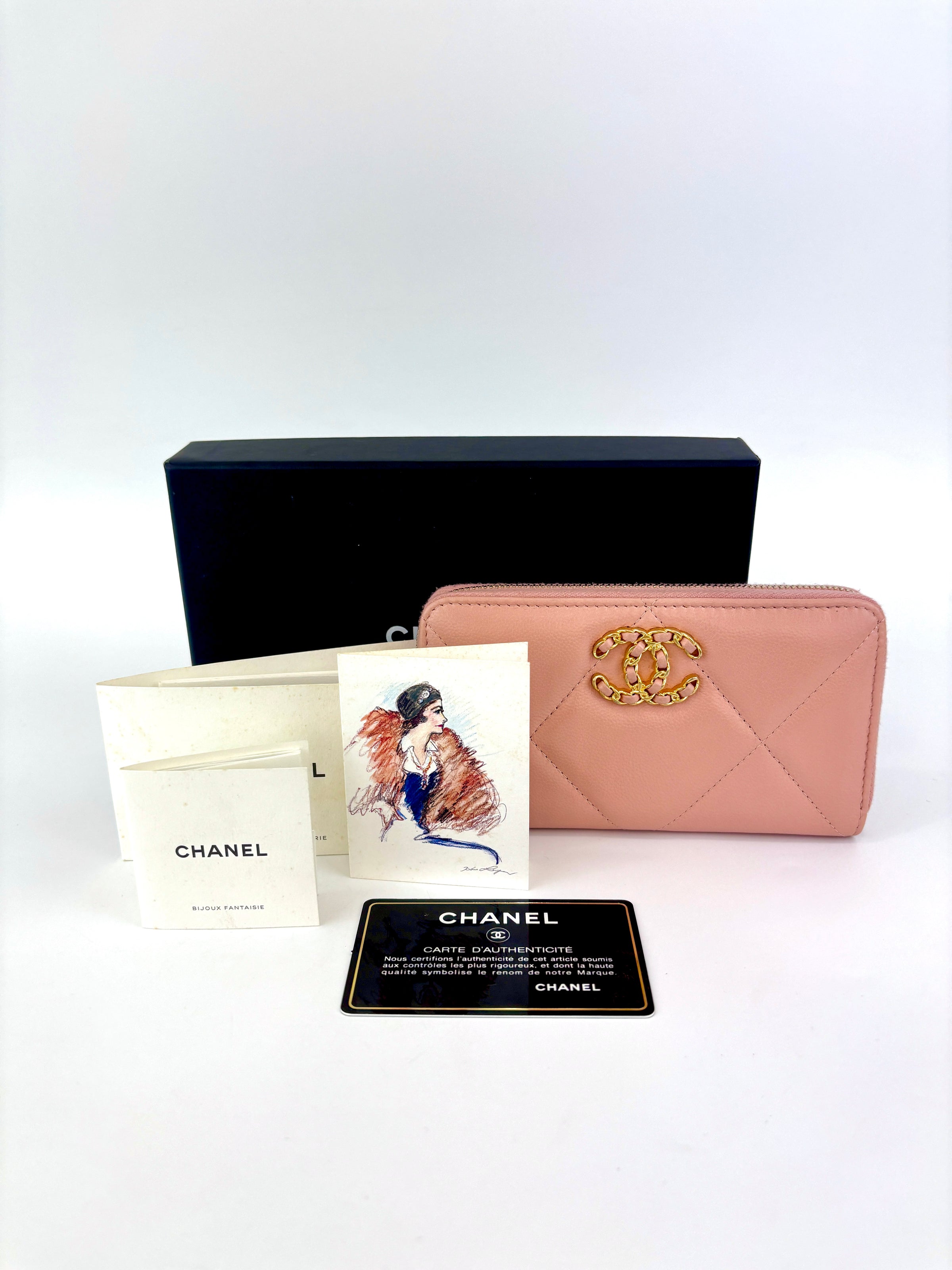 19 Zip Around Long Wallet Quilted Lambskin in Light Pink GHW