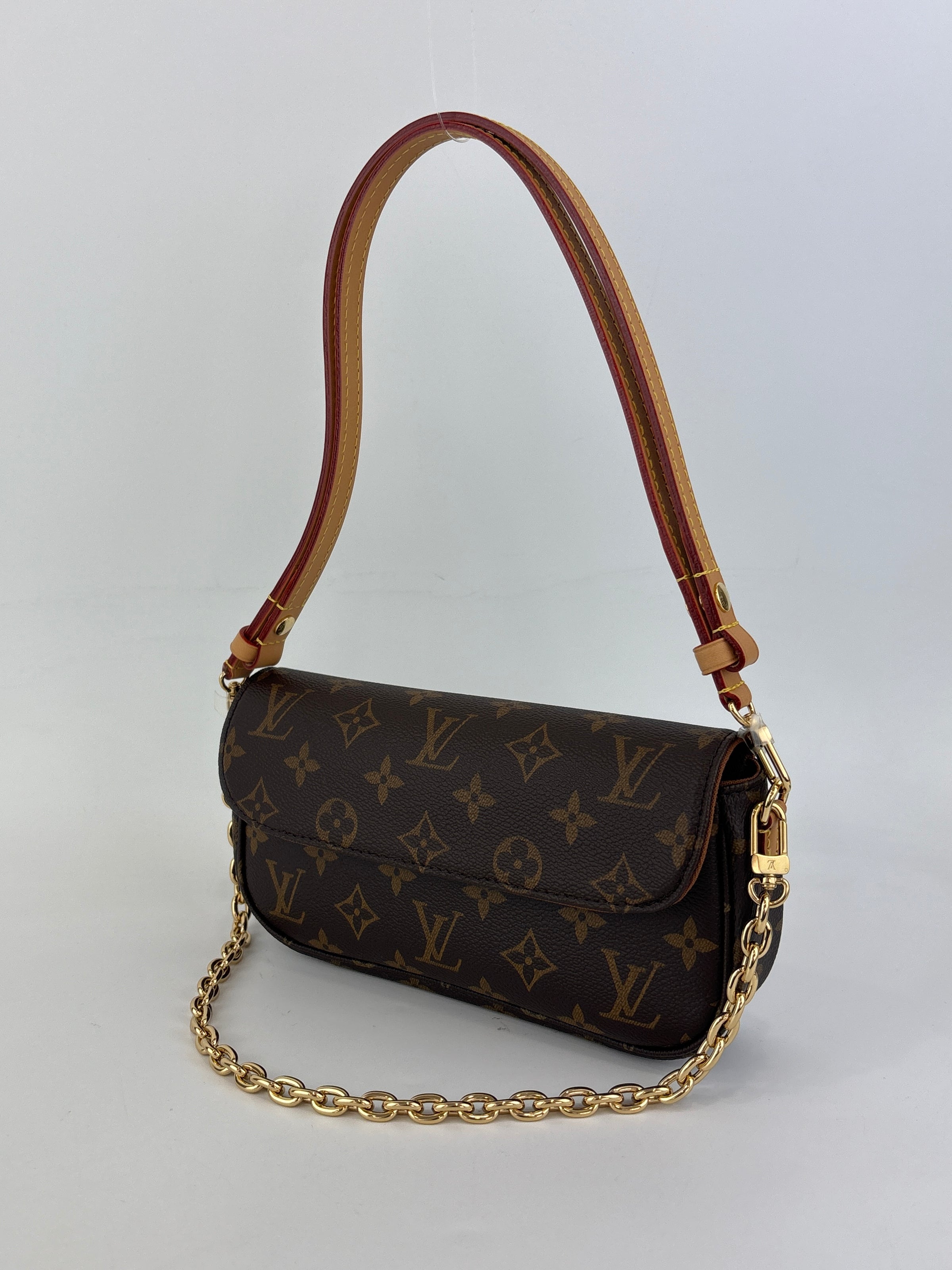 Louis Vuitton M81911 Wallet on Chain Ivy Monogram (RFID)