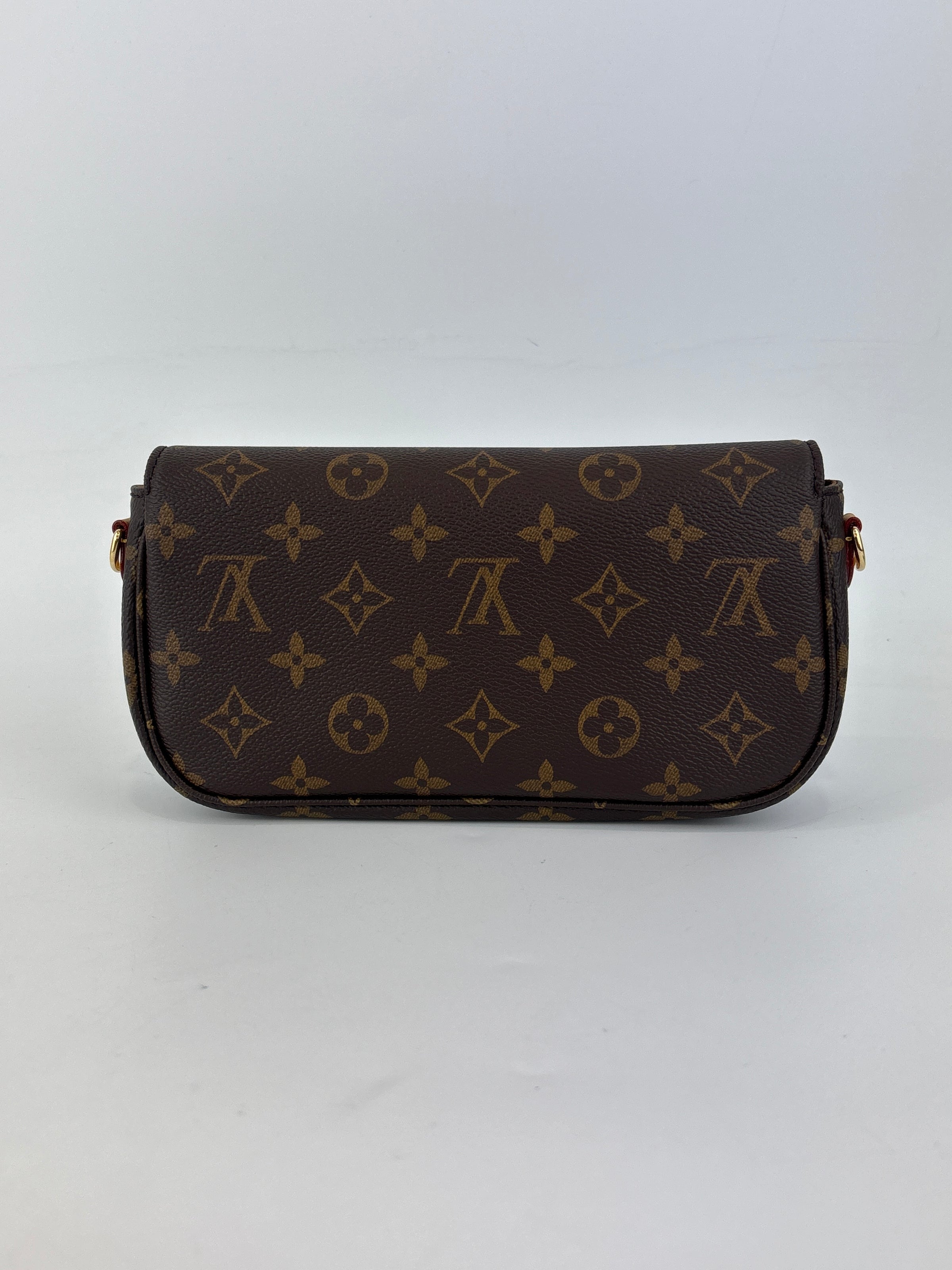 Louis Vuitton M81911 Wallet on Chain Ivy Monogram (RFID)