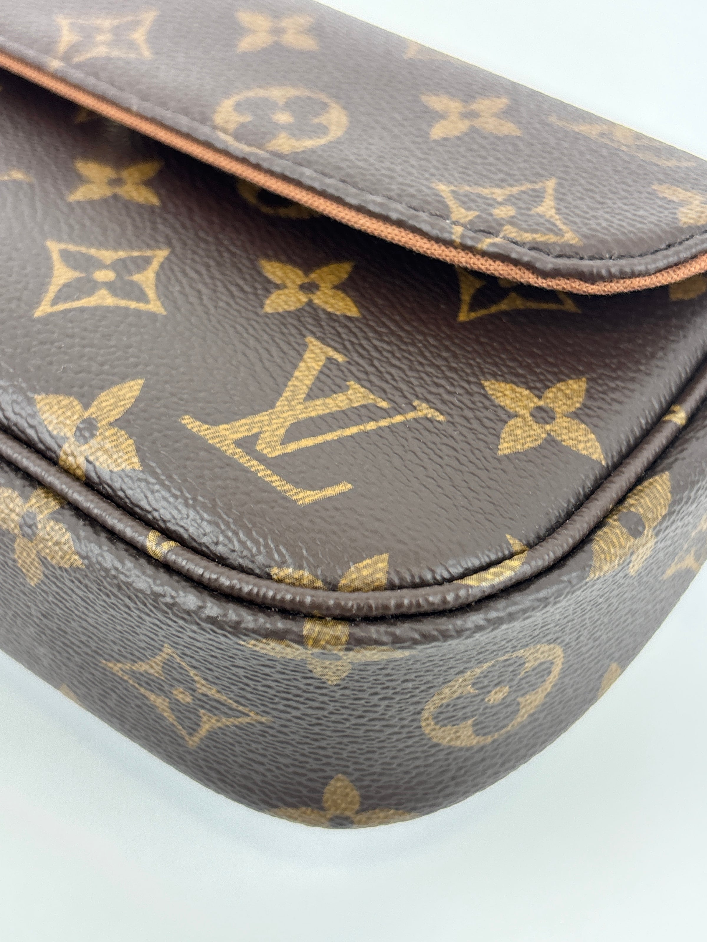 Louis Vuitton M81911 Wallet on Chain Ivy Monogram (RFID)