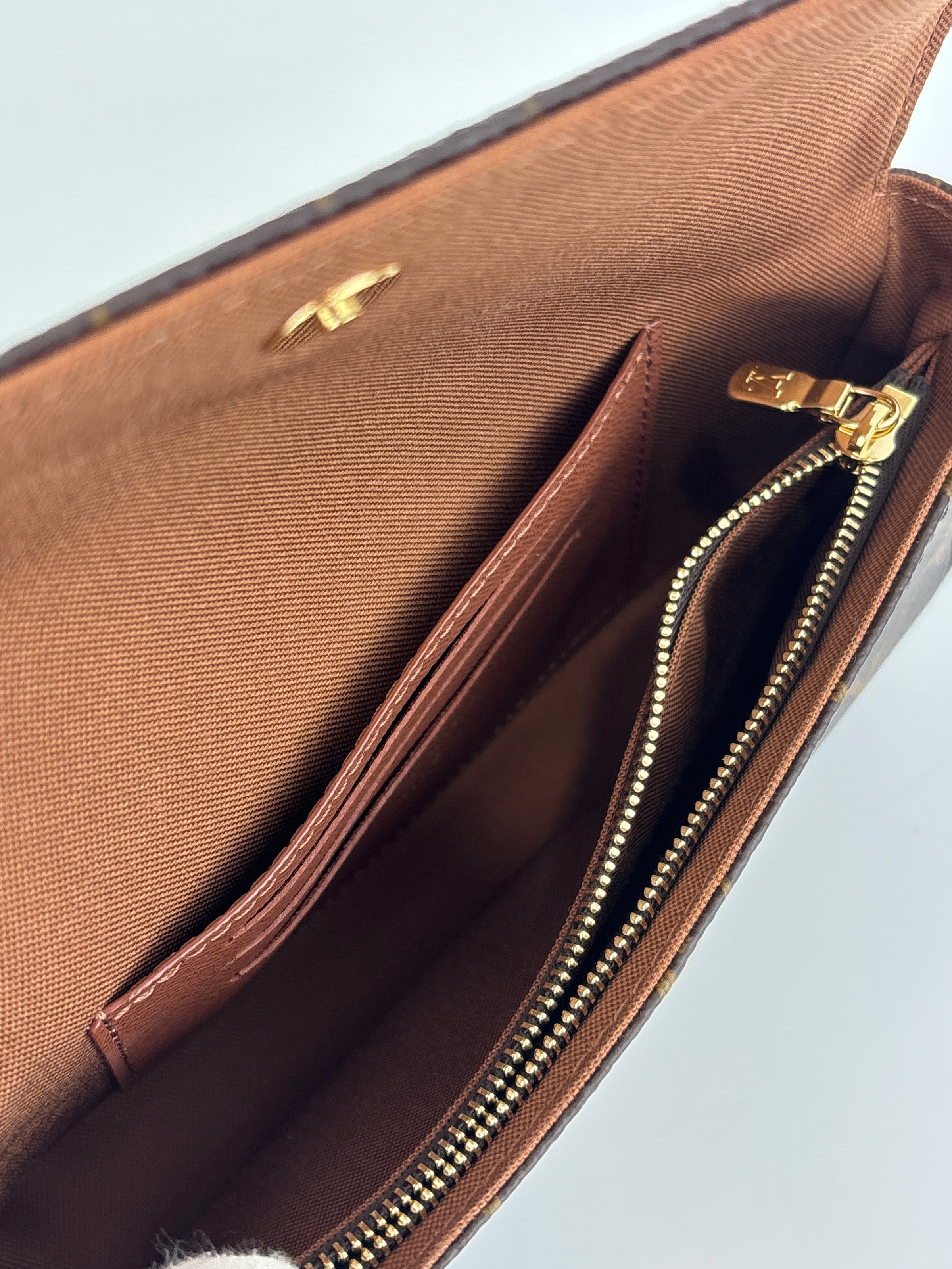 Louis Vuitton M81911 Wallet on Chain Ivy Monogram (RFID)