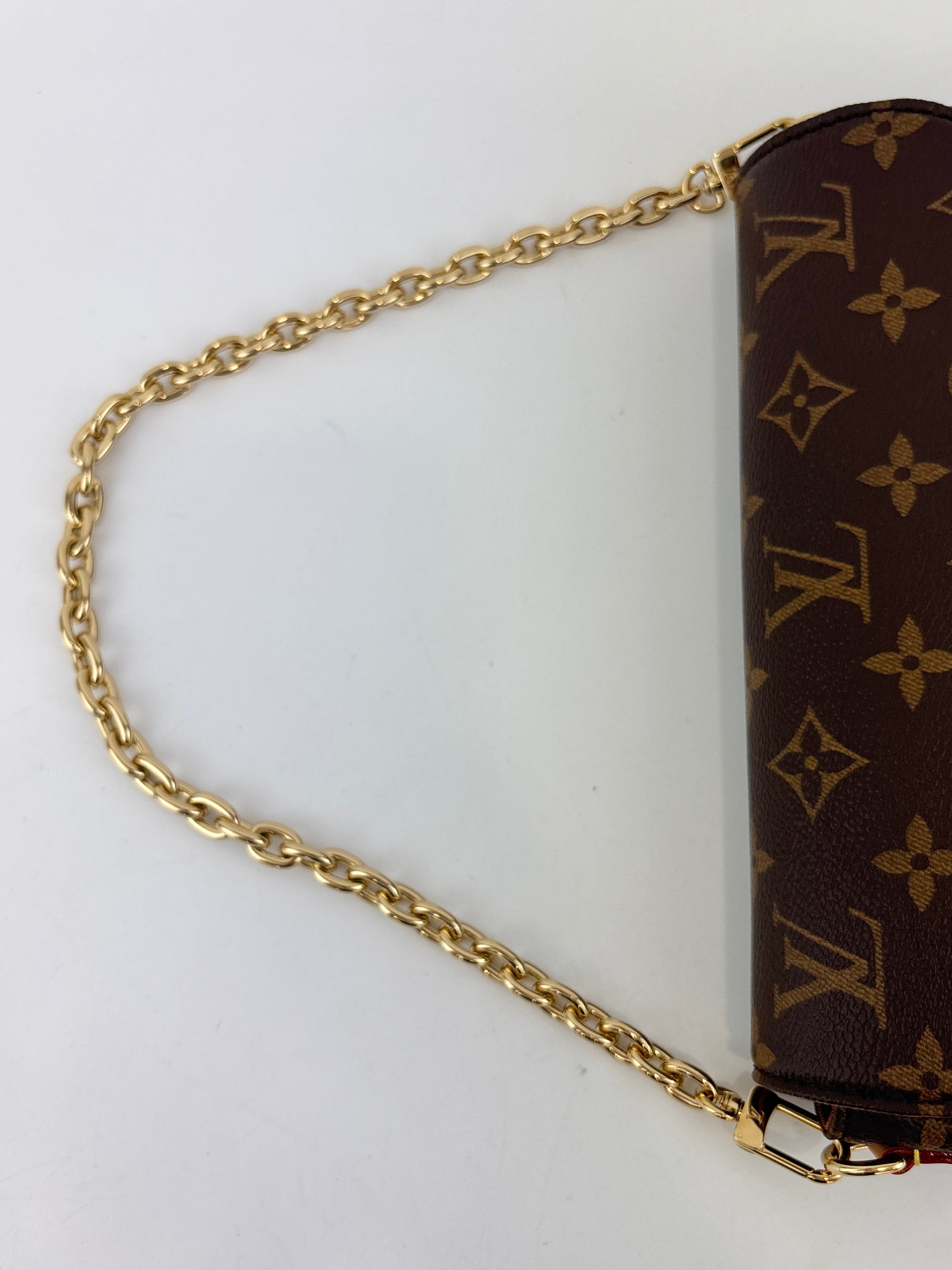 Louis Vuitton Wallet on Chain Ivy Monogram M81911 RFID | Glampot