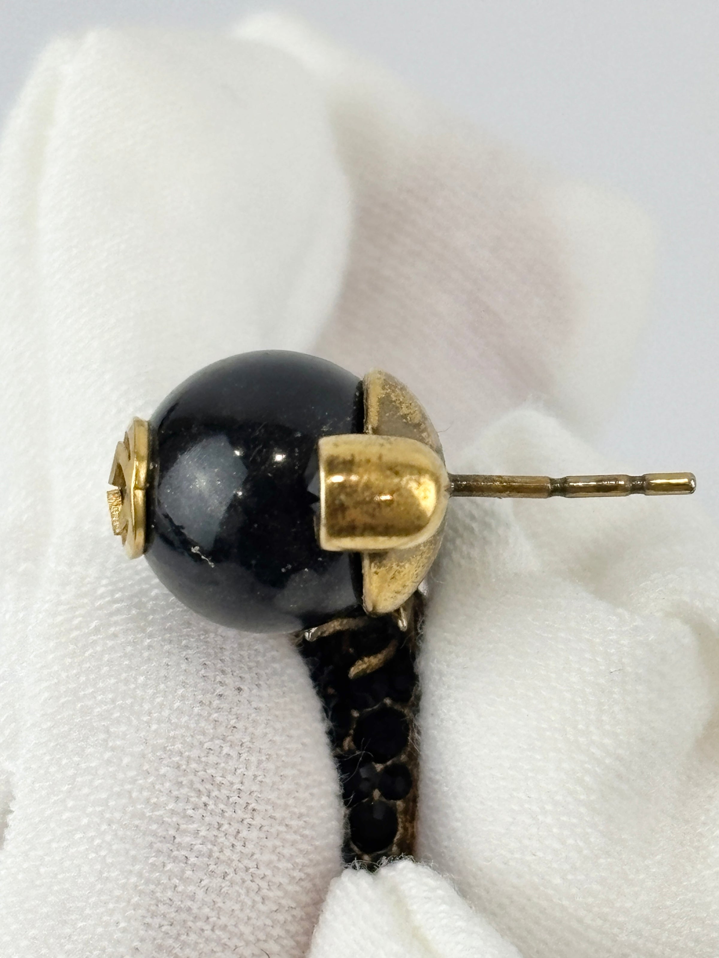 Gold & Black Pineapple Pearl Earrings