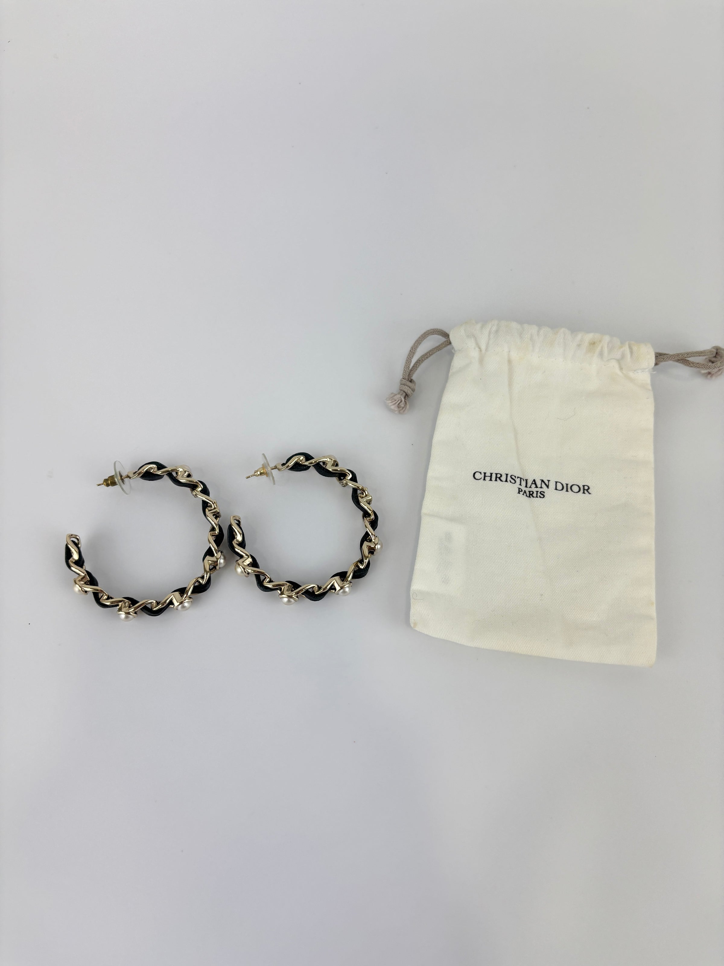 AB2674 Black Woven Lambskin Gold Faux Pearl Chain Hoop Earrings