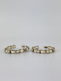 AB2674 White Woven Lambskin Gold Faux Pearl Chain Hoop Earrings