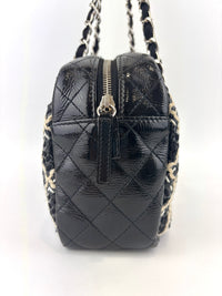 11P A50373 Black Crinkled Patent Camera Bag with Giant Stitch Details SHW - Glampot