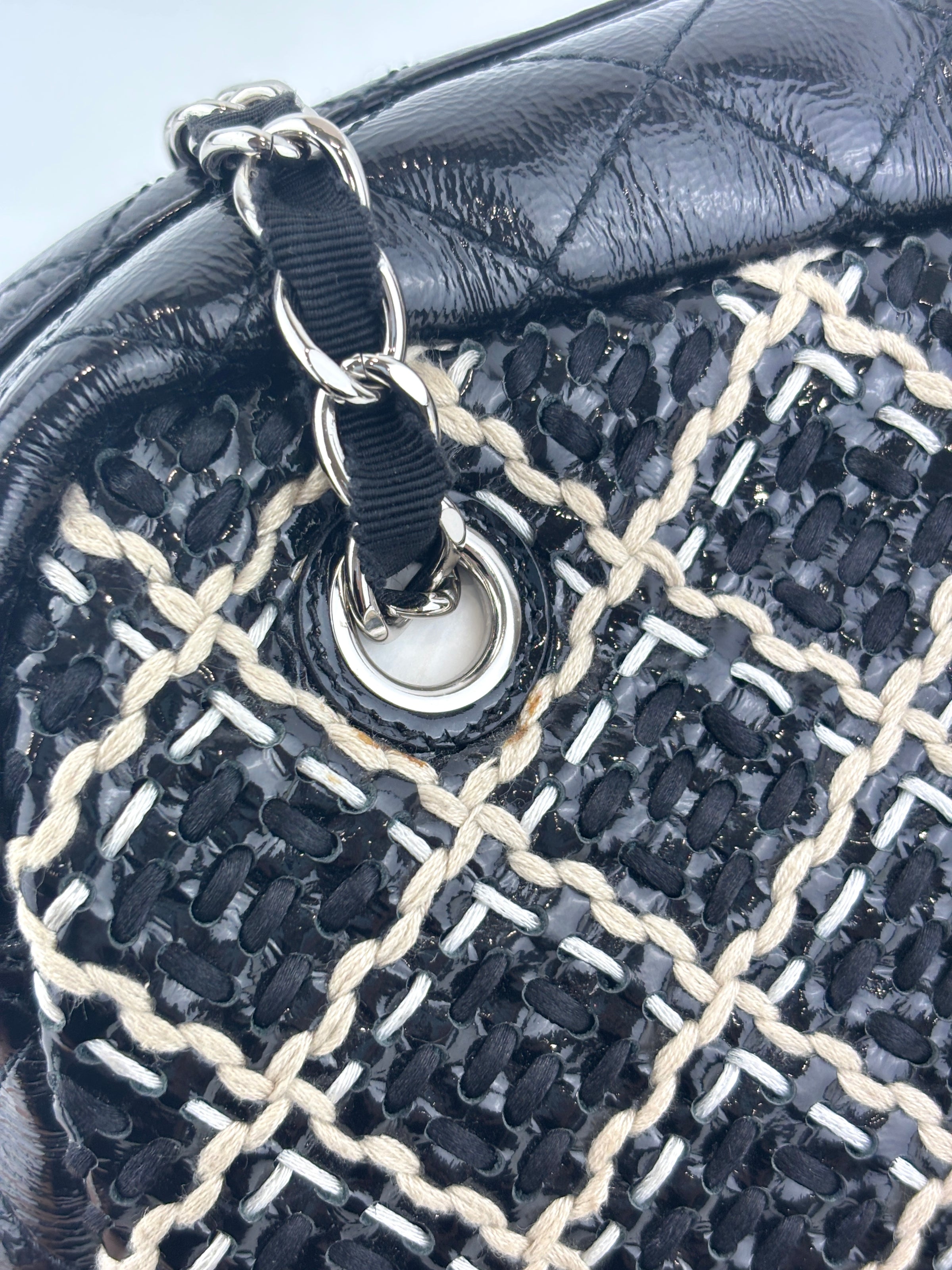 11P A50373 Black Crinkled Patent Camera Bag with Giant Stitch Details SHW - Glampot