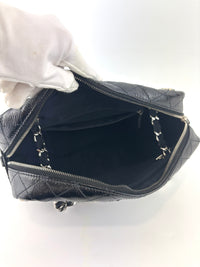 11P A50373 Black Crinkled Patent Camera Bag with Giant Stitch Details SHW - Glampot