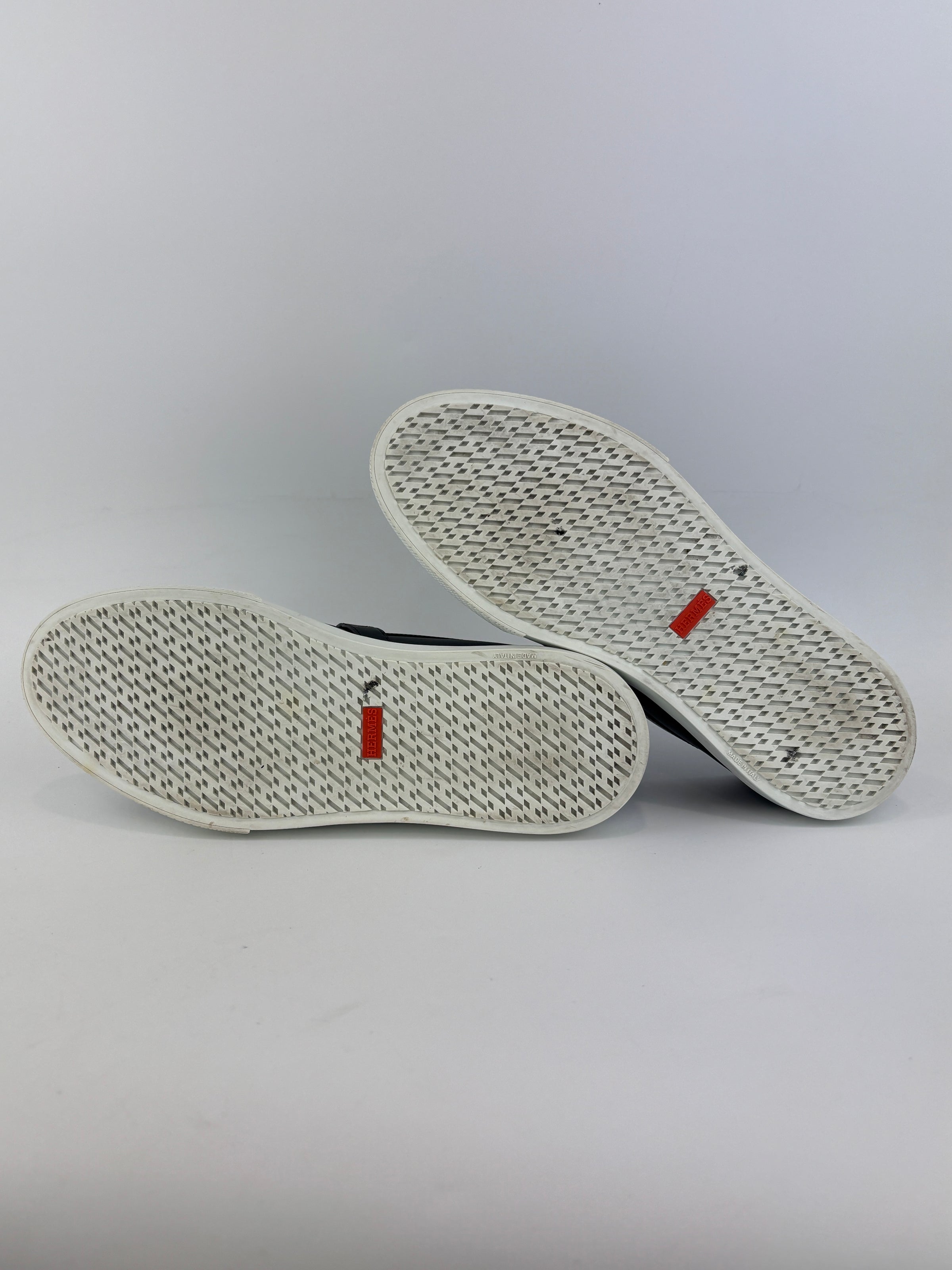 Game Slip-on Sneaker in Black Size 44.5