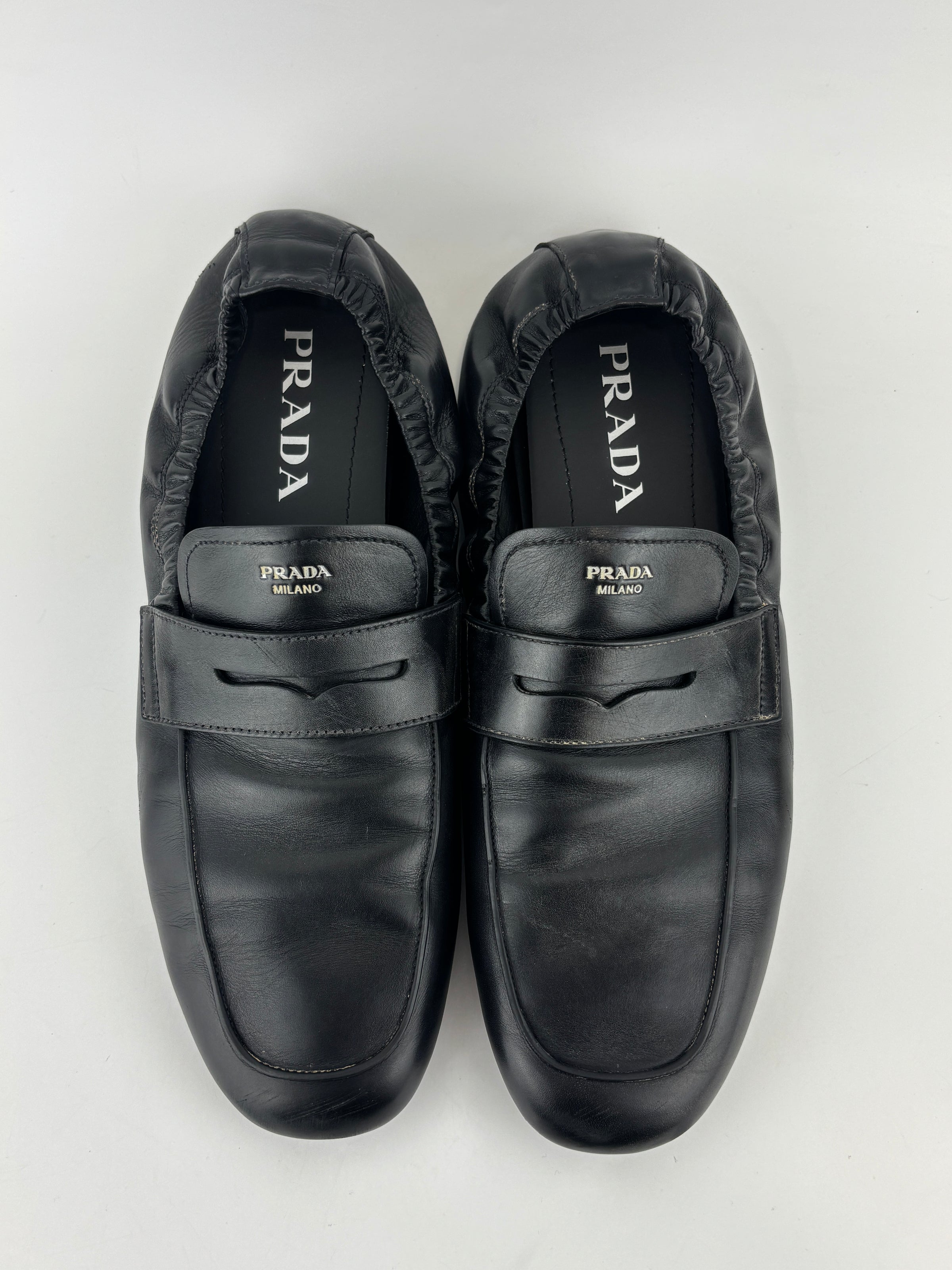 Shuffle Antiqued Leather Loafers Size 9.5
