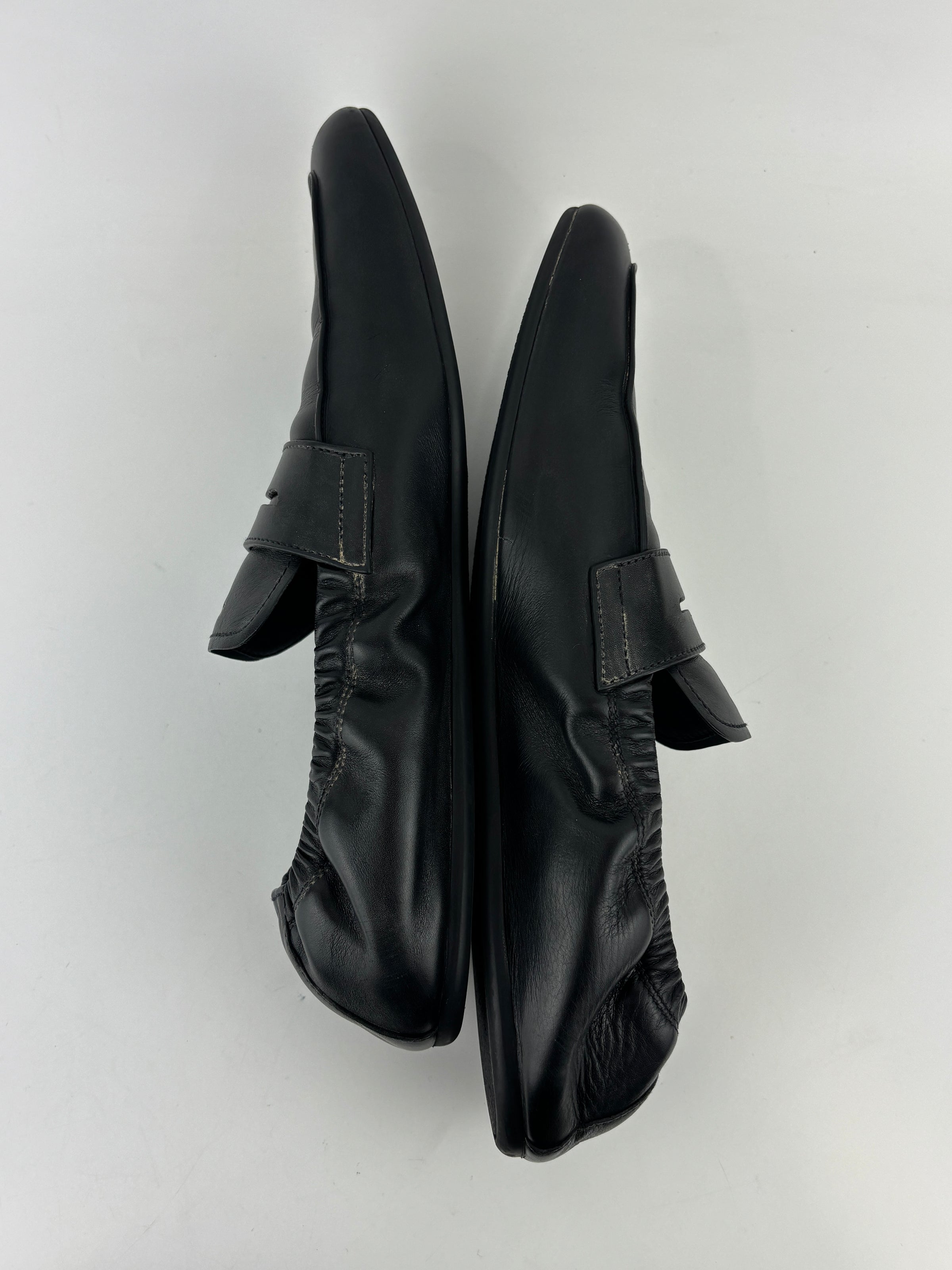 Shuffle Antiqued Leather Loafers Size 9.5