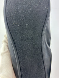 Shuffle Antiqued Leather Loafers Size 9.5