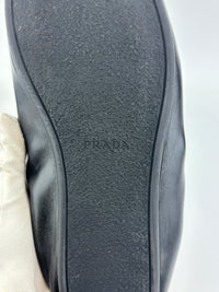 Shuffle Antiqued Leather Loafers Size 9.5