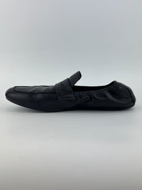 Shuffle Antiqued Leather Loafers Size 9.5