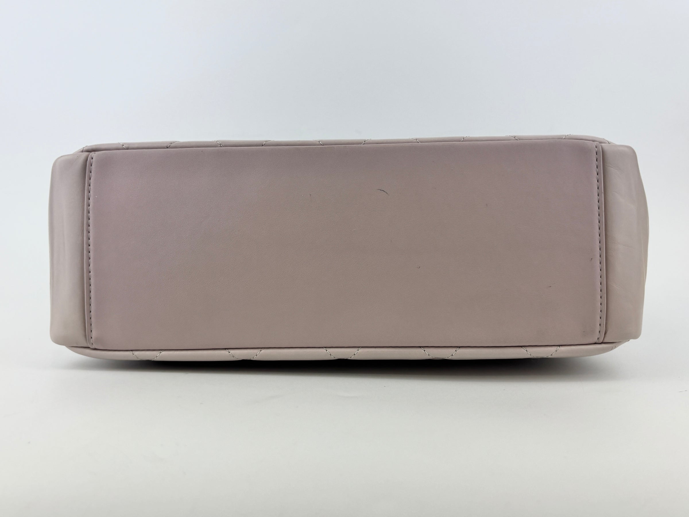 A93424 Castle Rock Quilted Glazed Calfskin AGHW