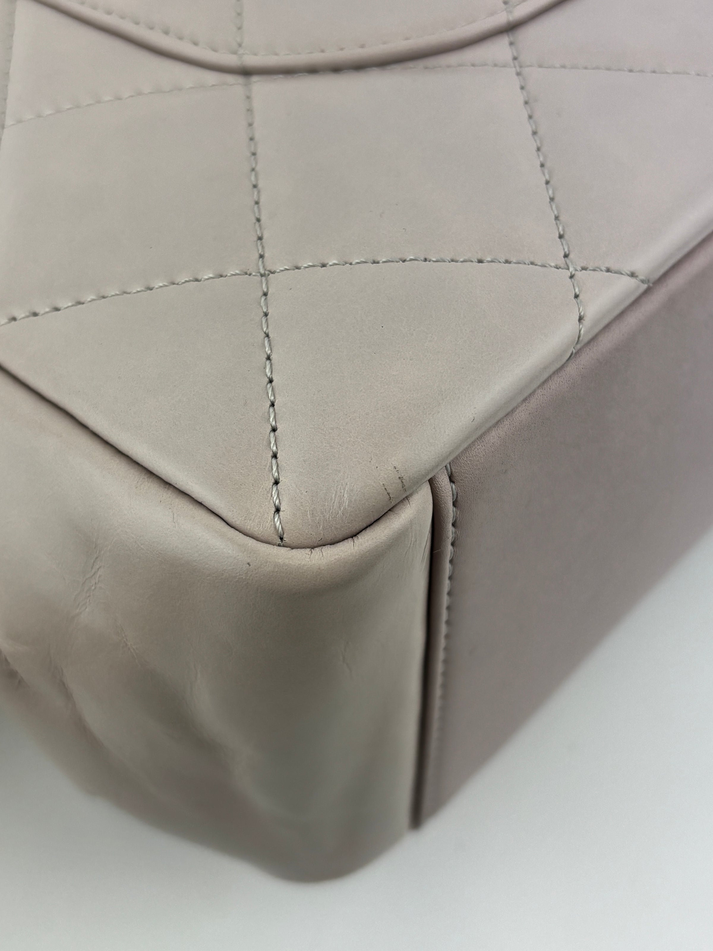 A93424 Castle Rock Quilted Glazed Calfskin AGHW