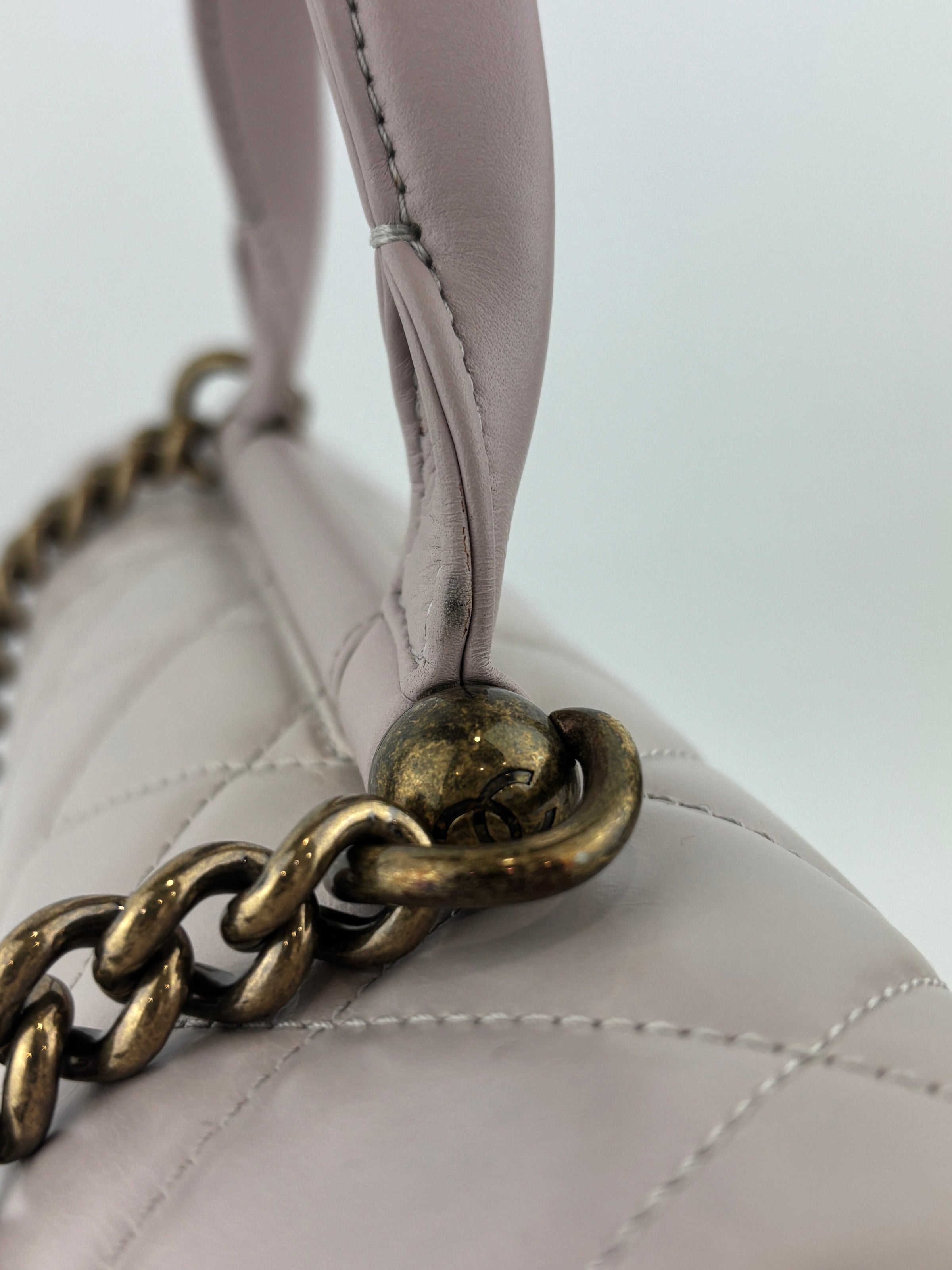 A93424 Castle Rock Quilted Glazed Calfskin AGHW