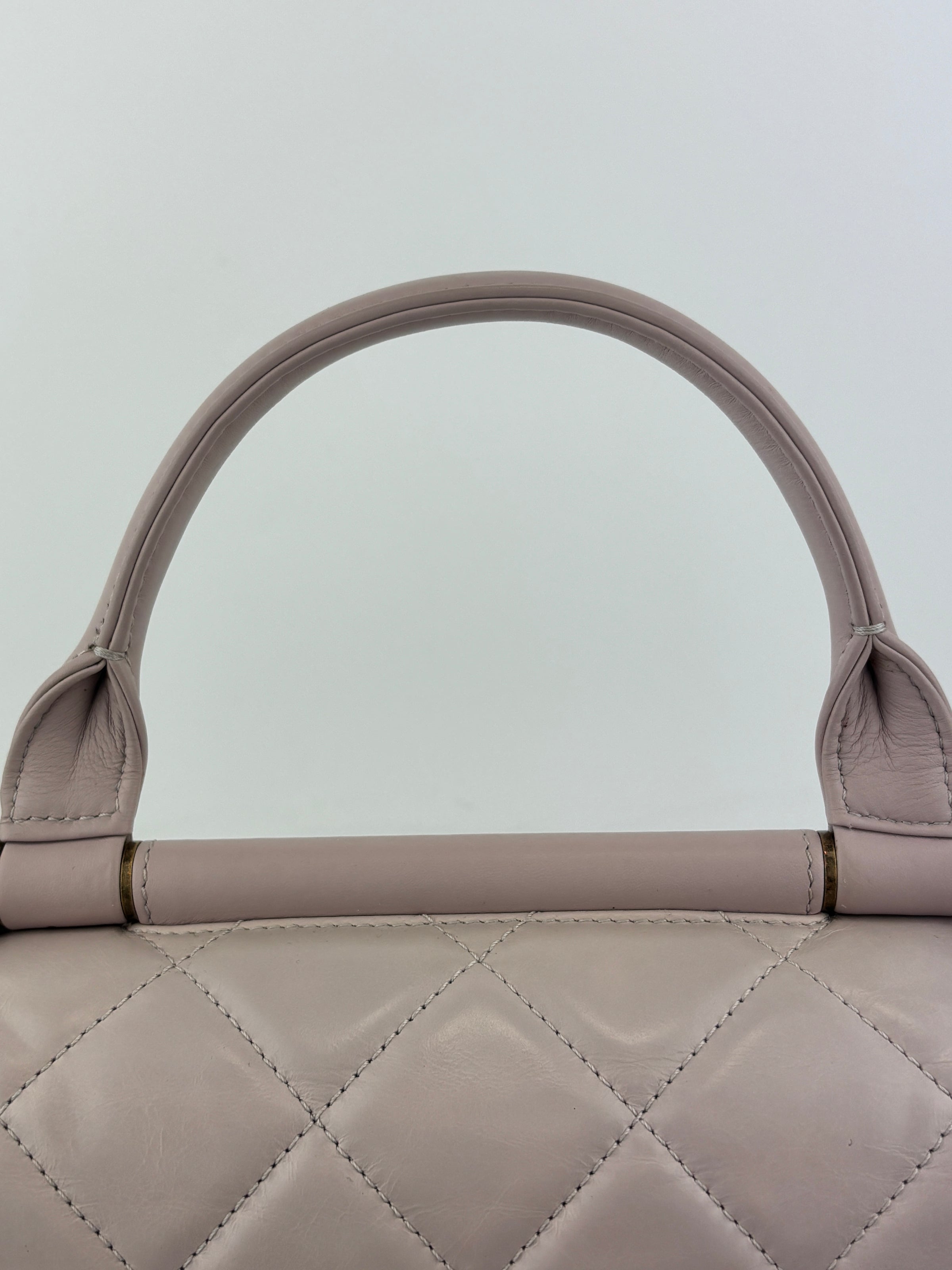 A93424 Castle Rock Quilted Glazed Calfskin AGHW