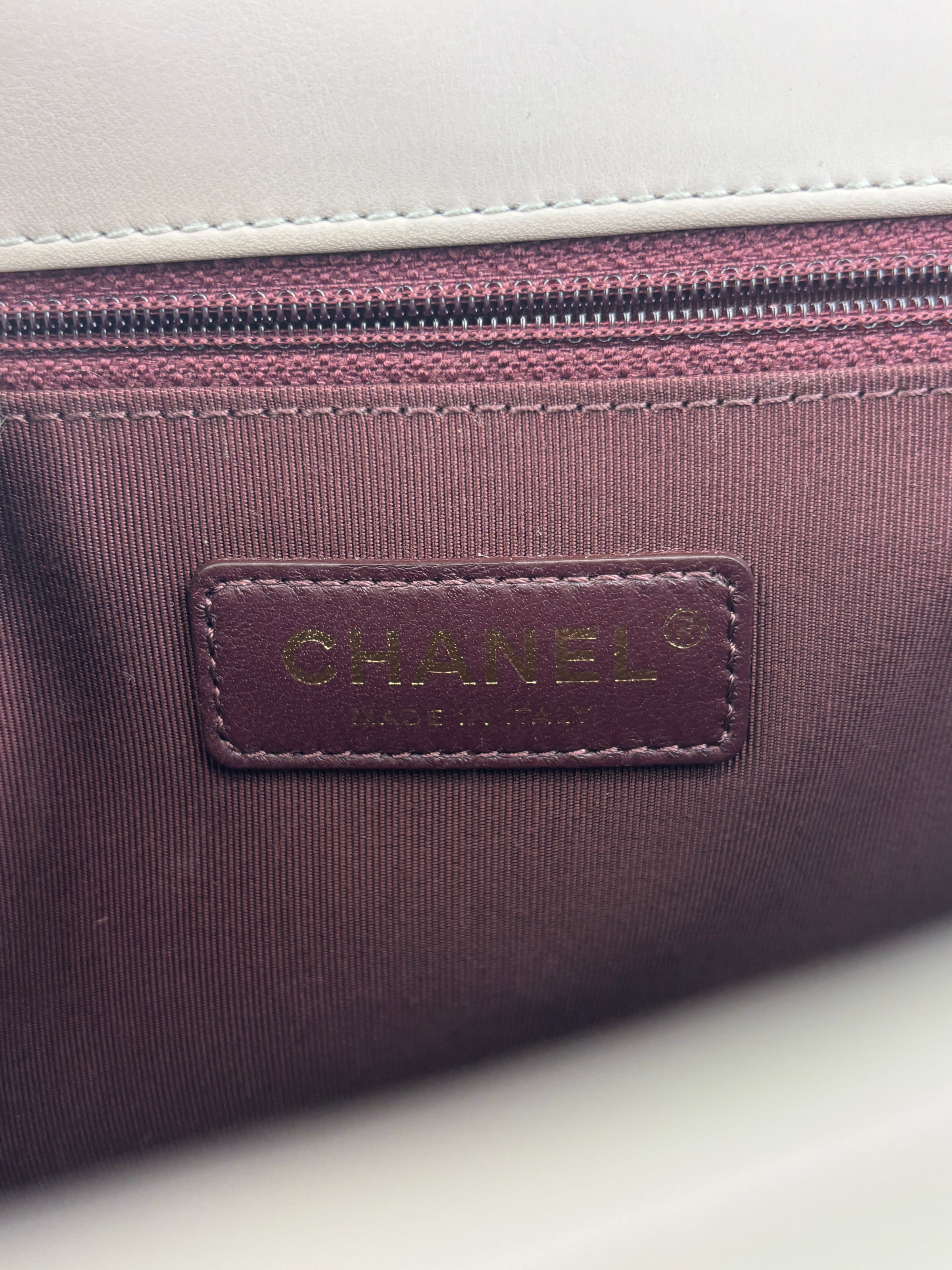 A93424 Castle Rock Quilted Glazed Calfskin AGHW