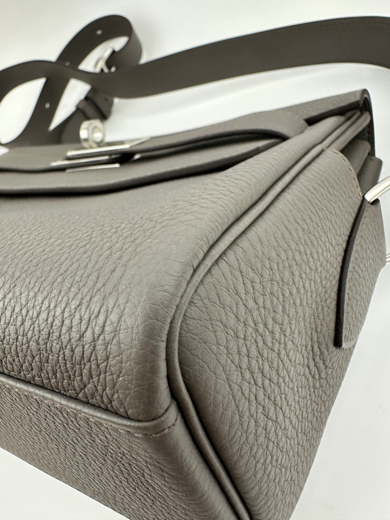 Kelly Messenger PM Gris Etain Togo PHW (Cash Price in Description)