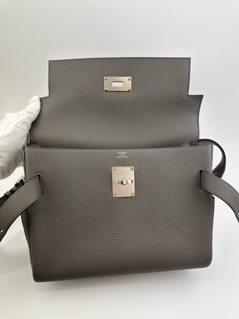 Kelly Messenger PM Gris Etain Togo PHW (Cash Price in Description)