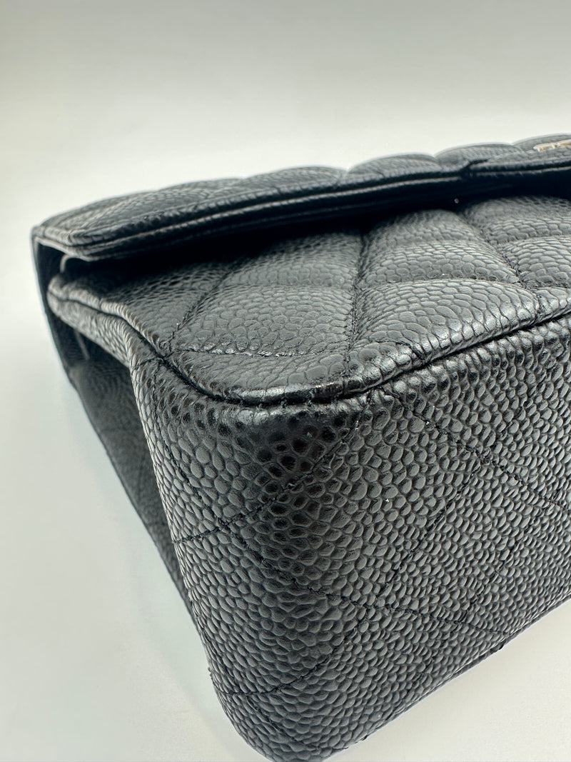 Medium Classic Double Flap Black Caviar SHW