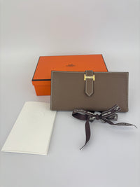 Béarn Soufflet Long Wallet Chèvre Mysore Etoupe GHW