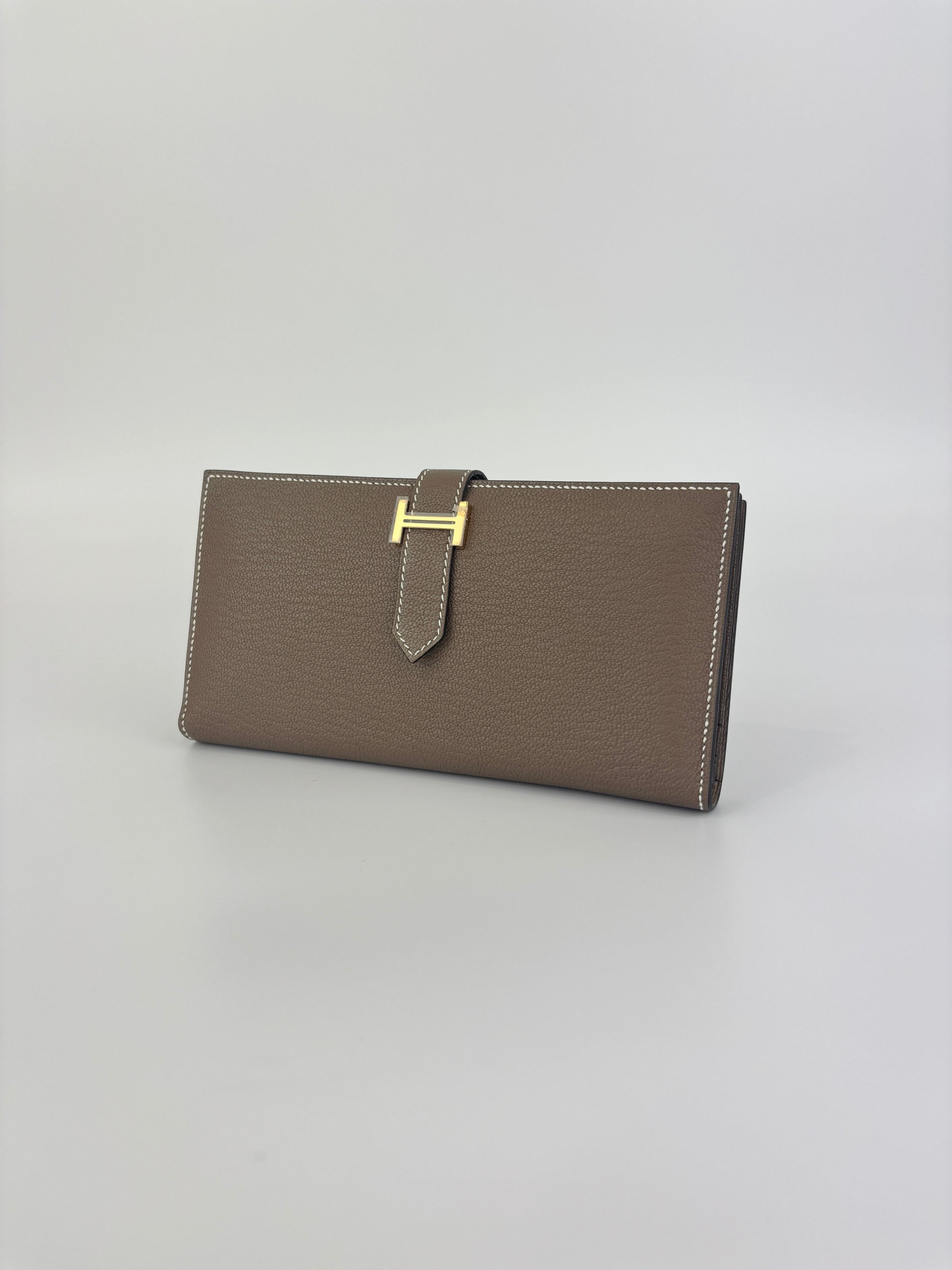 Béarn Soufflet Long Wallet Chèvre Mysore Etoupe GHW