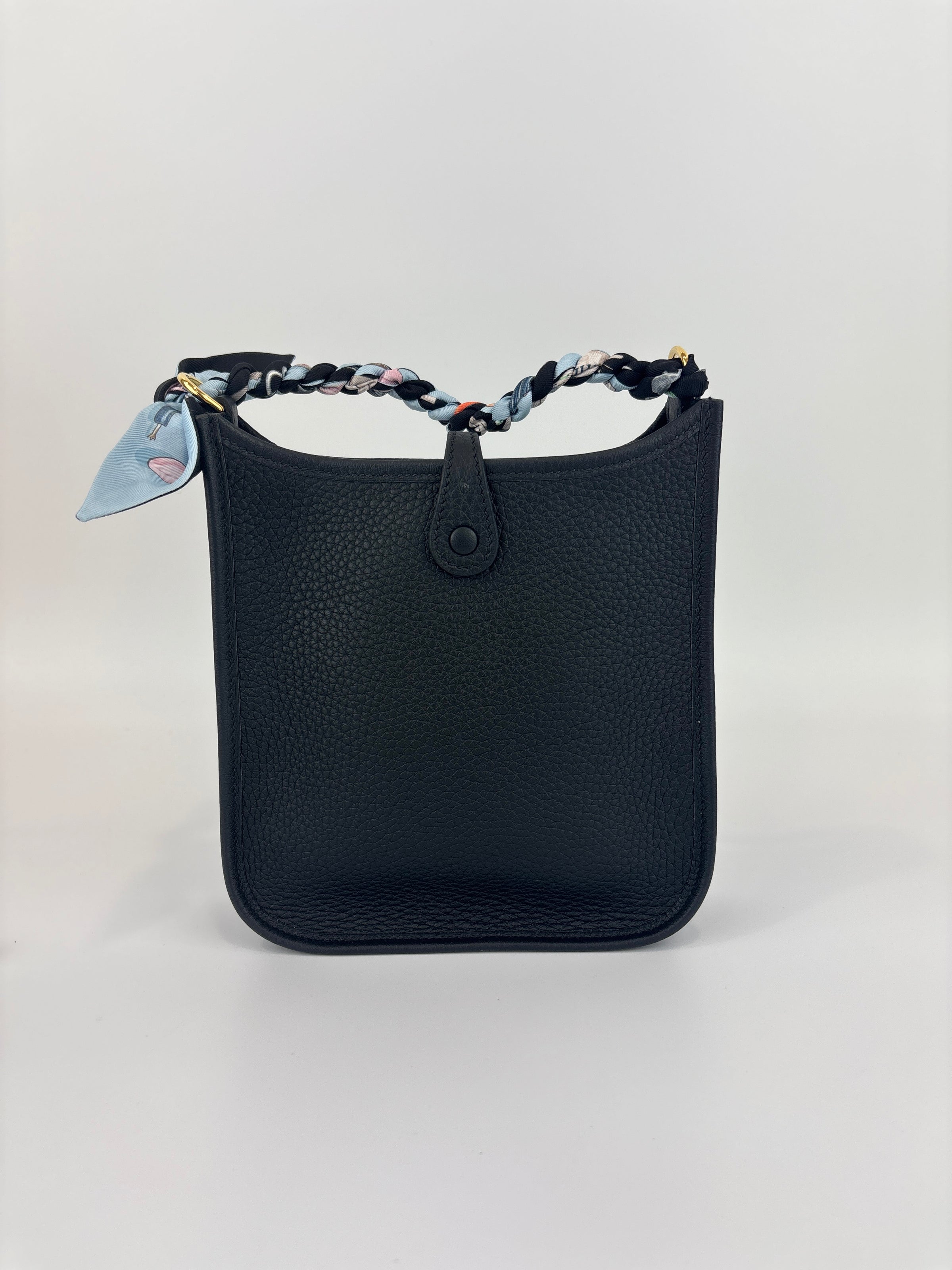 Mini Evelyne TPM 16 Noir Taurillon Clemence GHW
