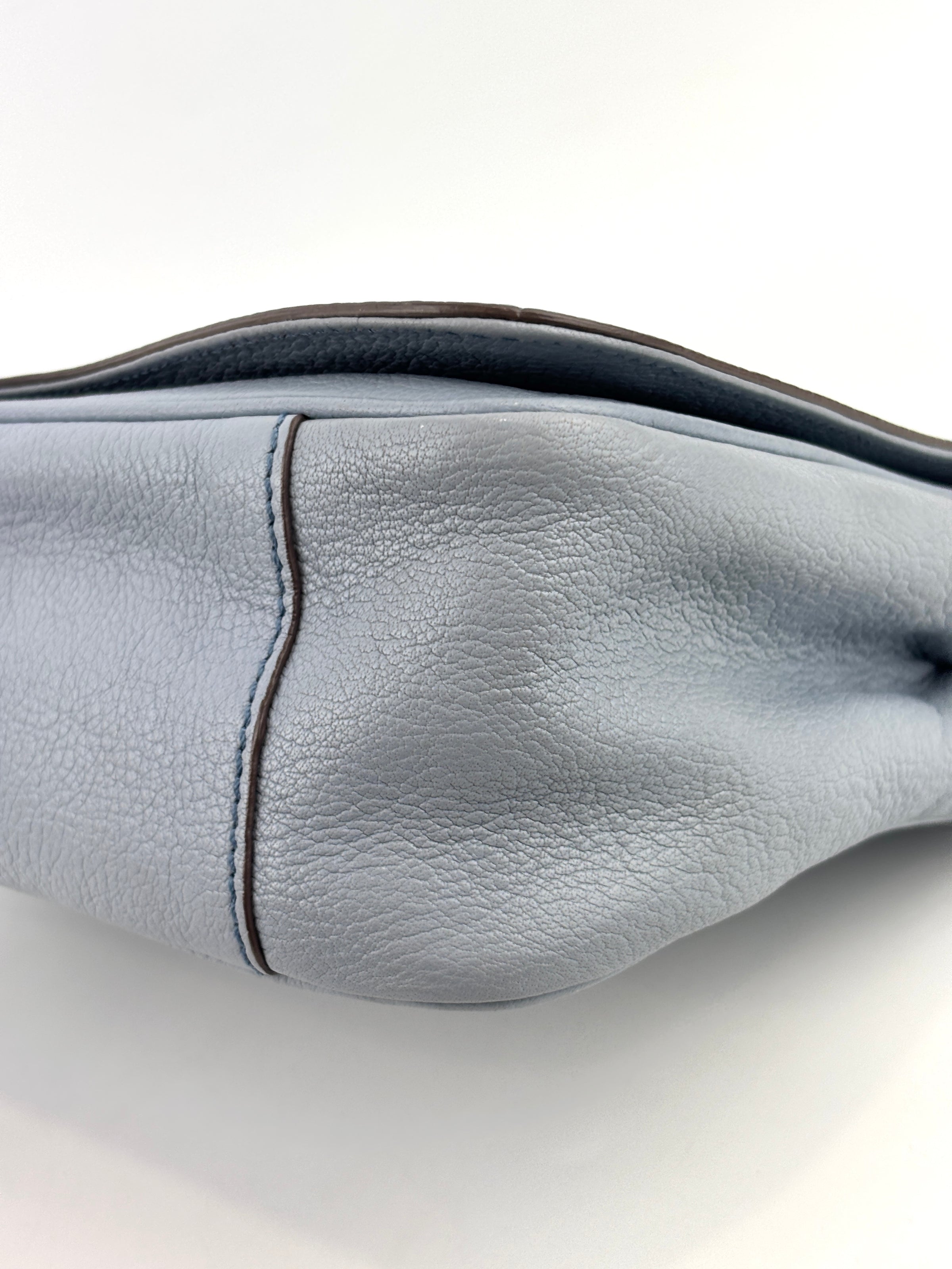 21B923 Bluette Branca Shoulder Bag