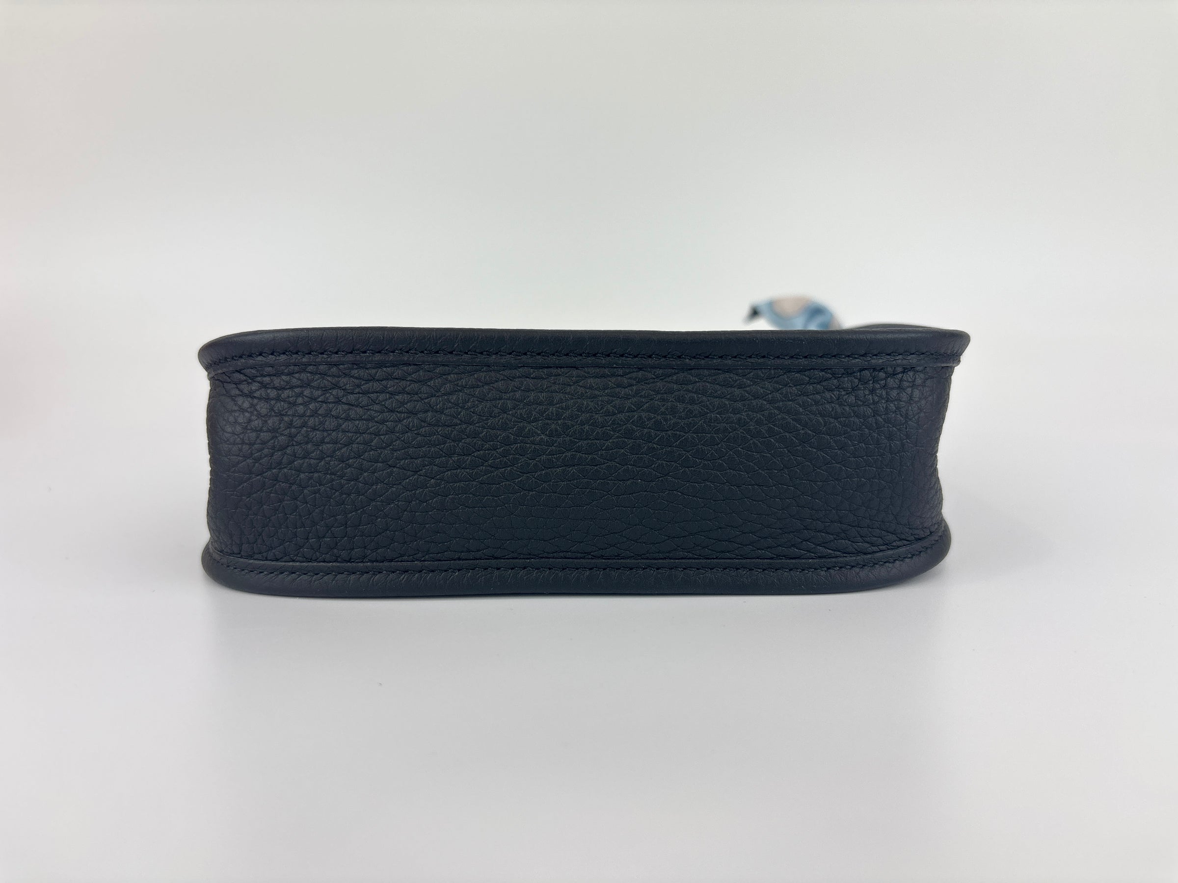 Mini Evelyne TPM 16 Noir Taurillon Clemence GHW