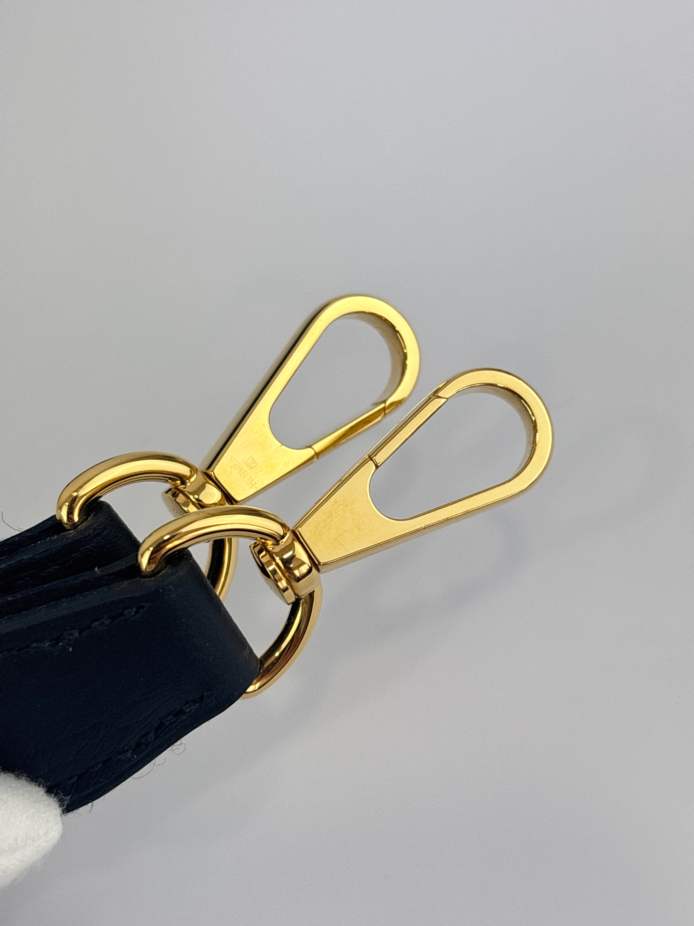 Mini Evelyne TPM 16 Noir Taurillon Clemence GHW