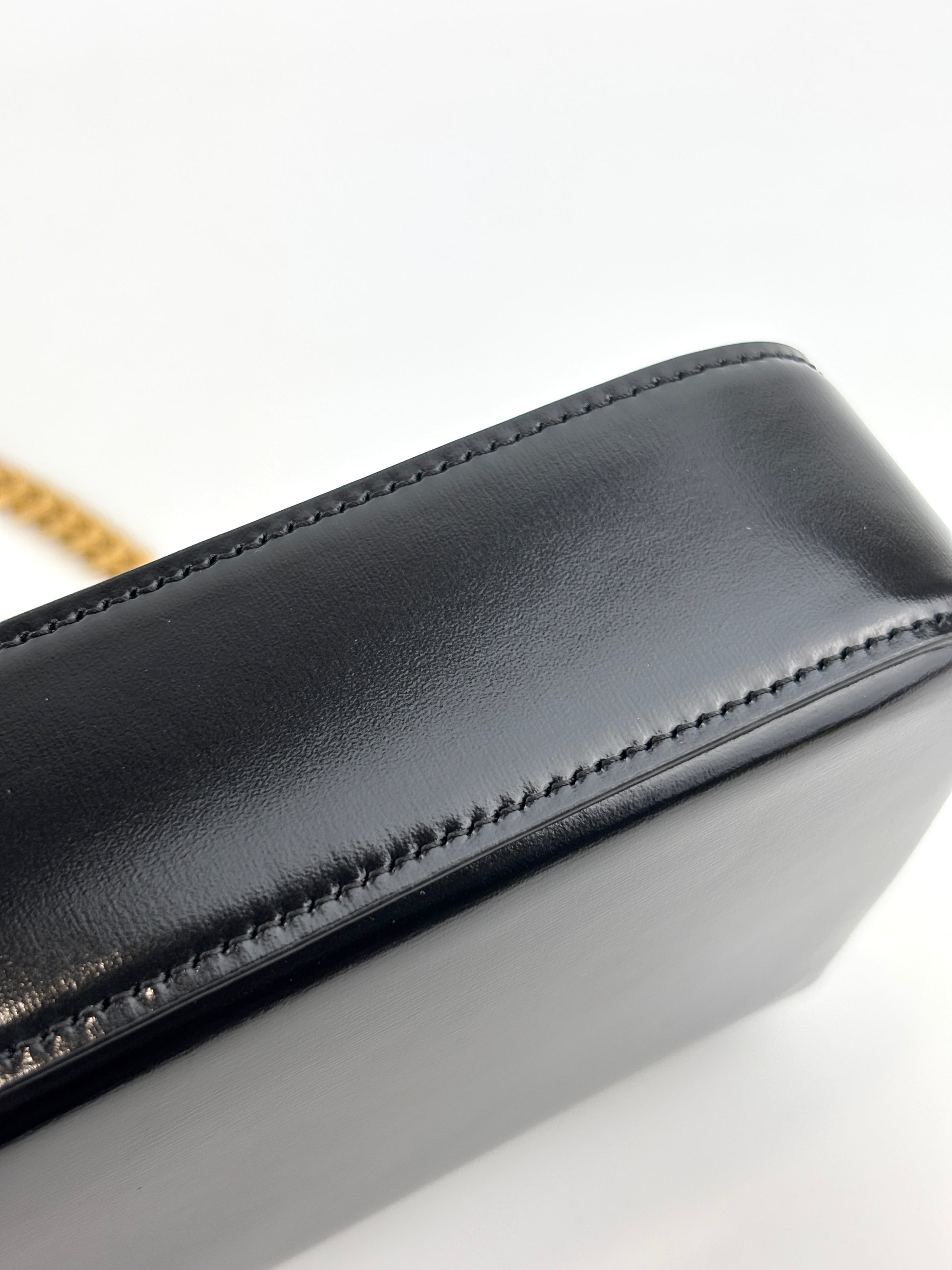 Chain Shoulder Bag Claude In Shiny Calfskin Black