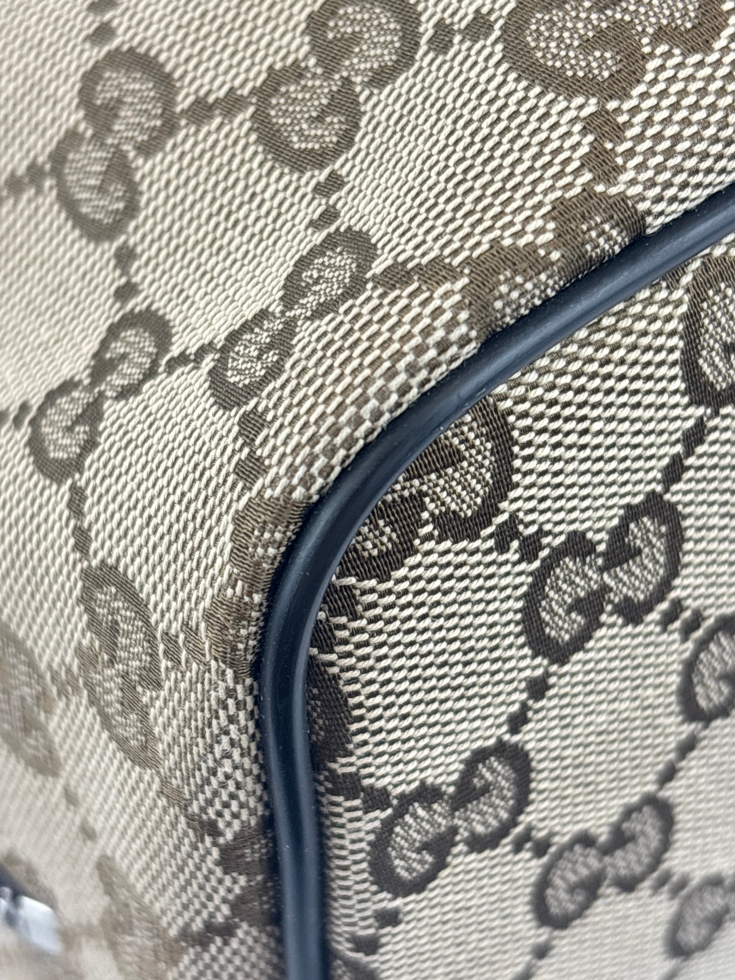 GG Canvas Drawstring Backpack in Beige / Ebony